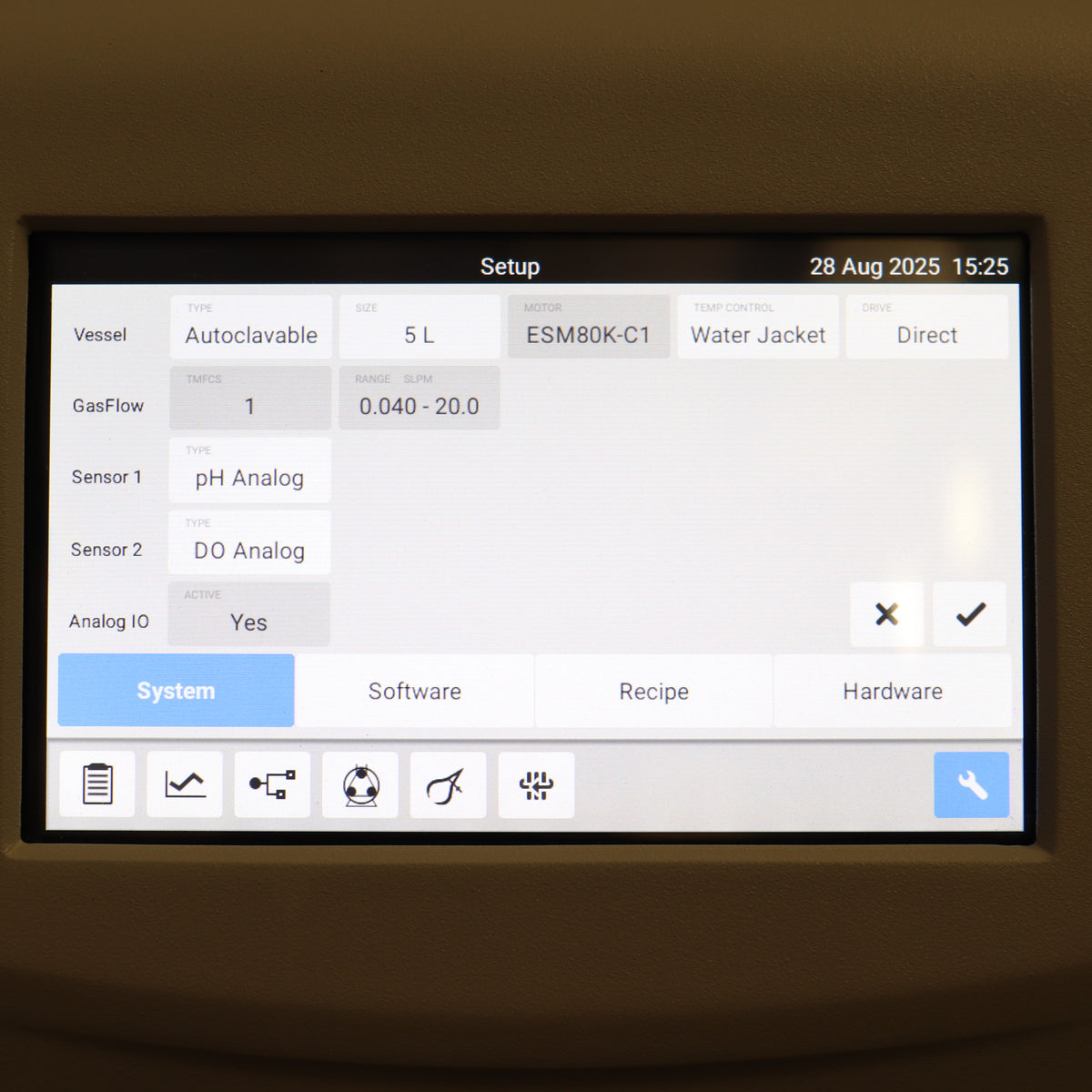 Eppendorf BioFlo 120 Bioreactor Fermenter System w/ 5L Vessel