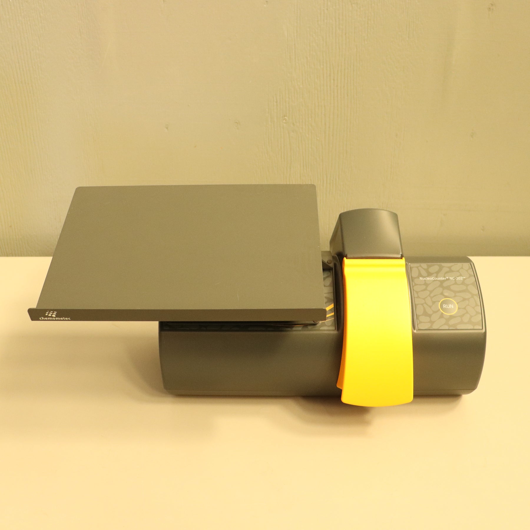 ChemoMetec NucleoCounter NC-202 Automated Cell Counter 900-2020
