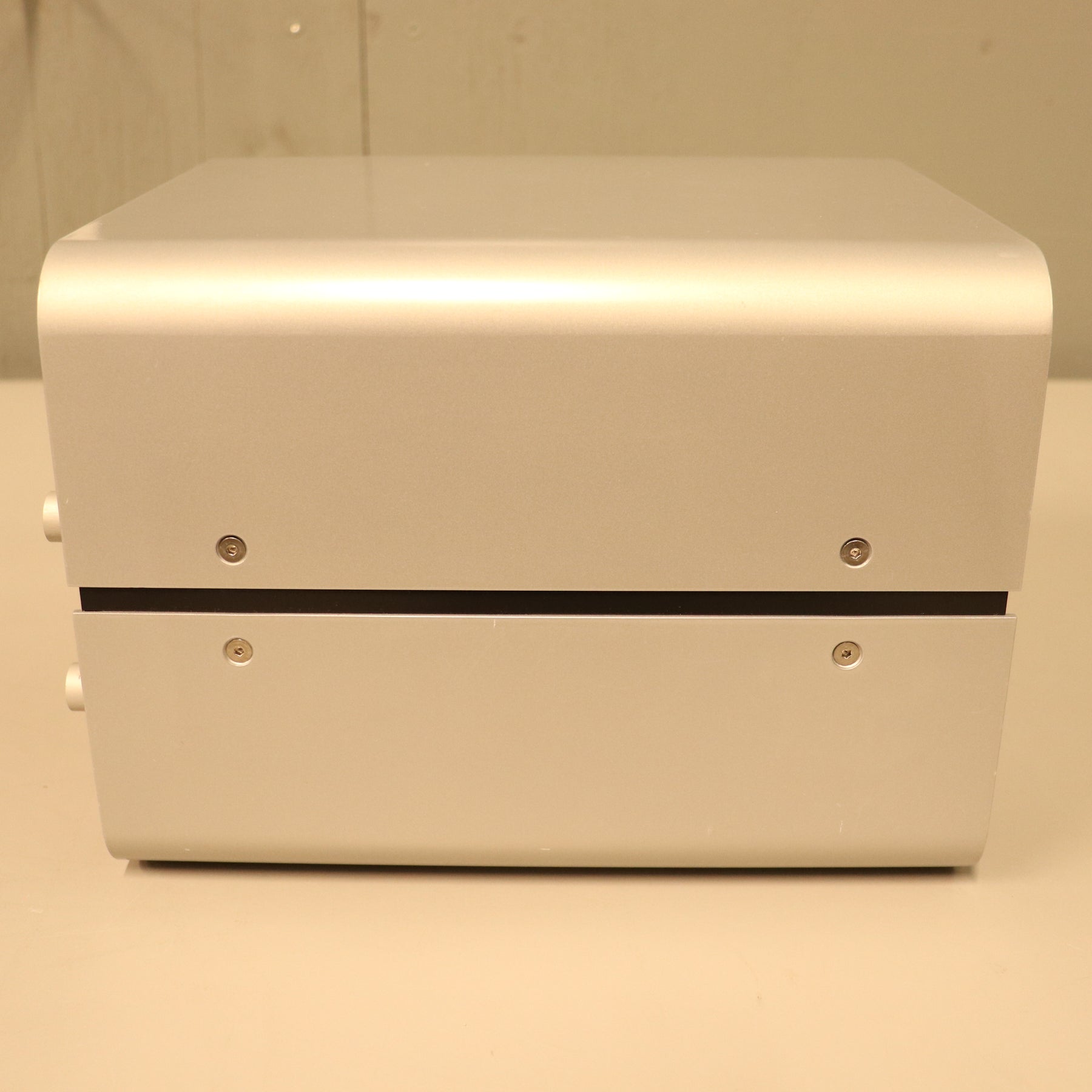 Lonza 4D-Nucleofector Core & LV Units