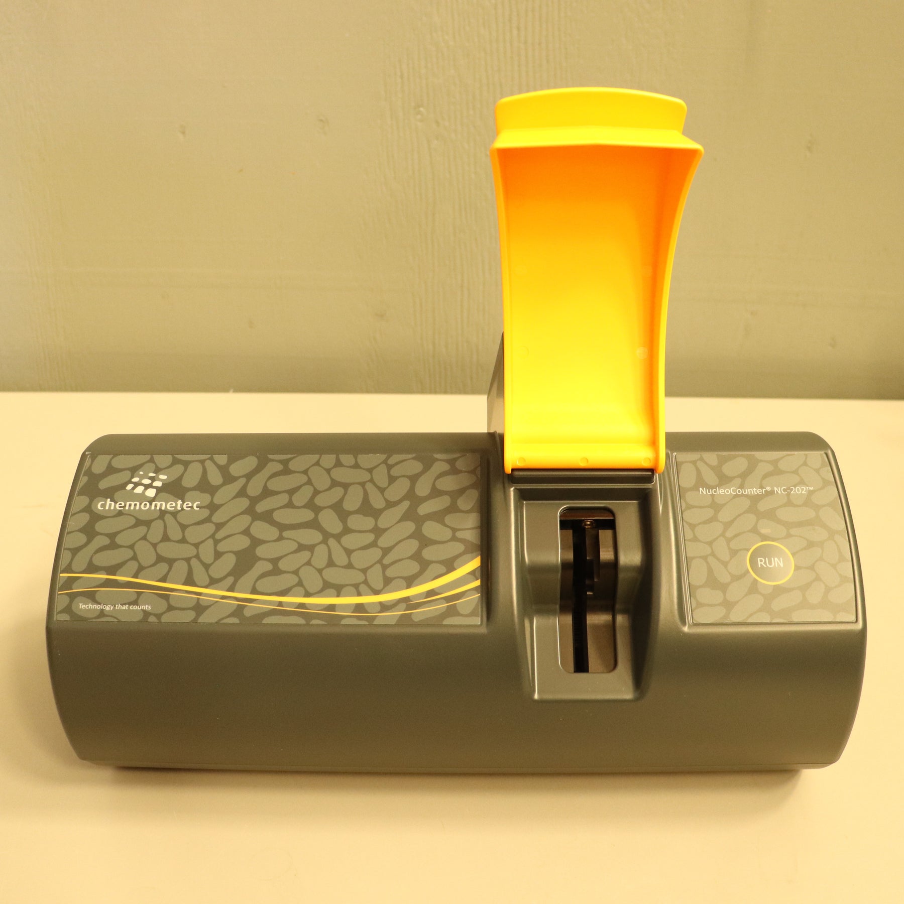 ChemoMetec NucleoCounter NC-202 Automated Cell Counter 900-2020