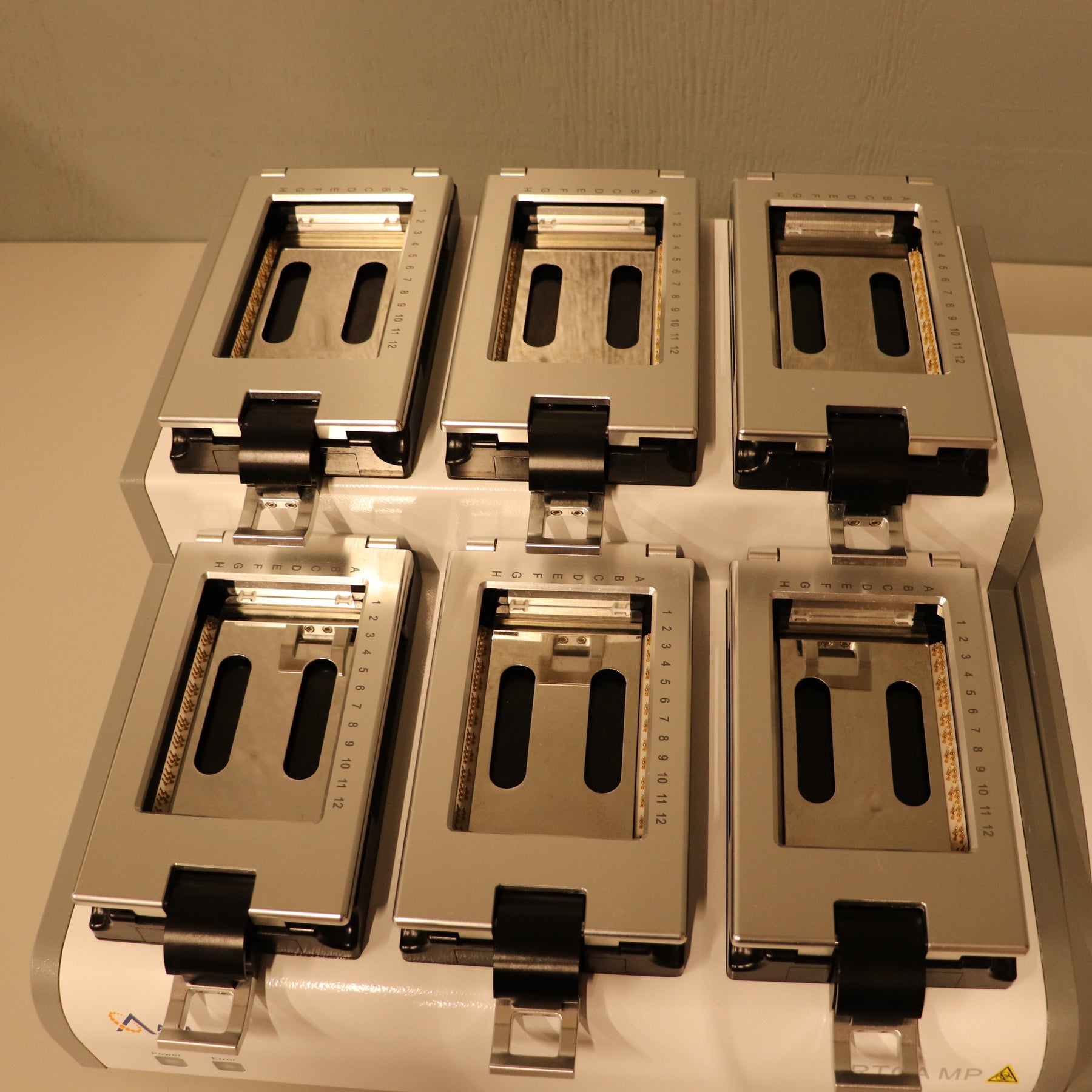 Agilent Acea xCELLigence RTCA + RTCA MP 6x96 Real Time Cell Analysis