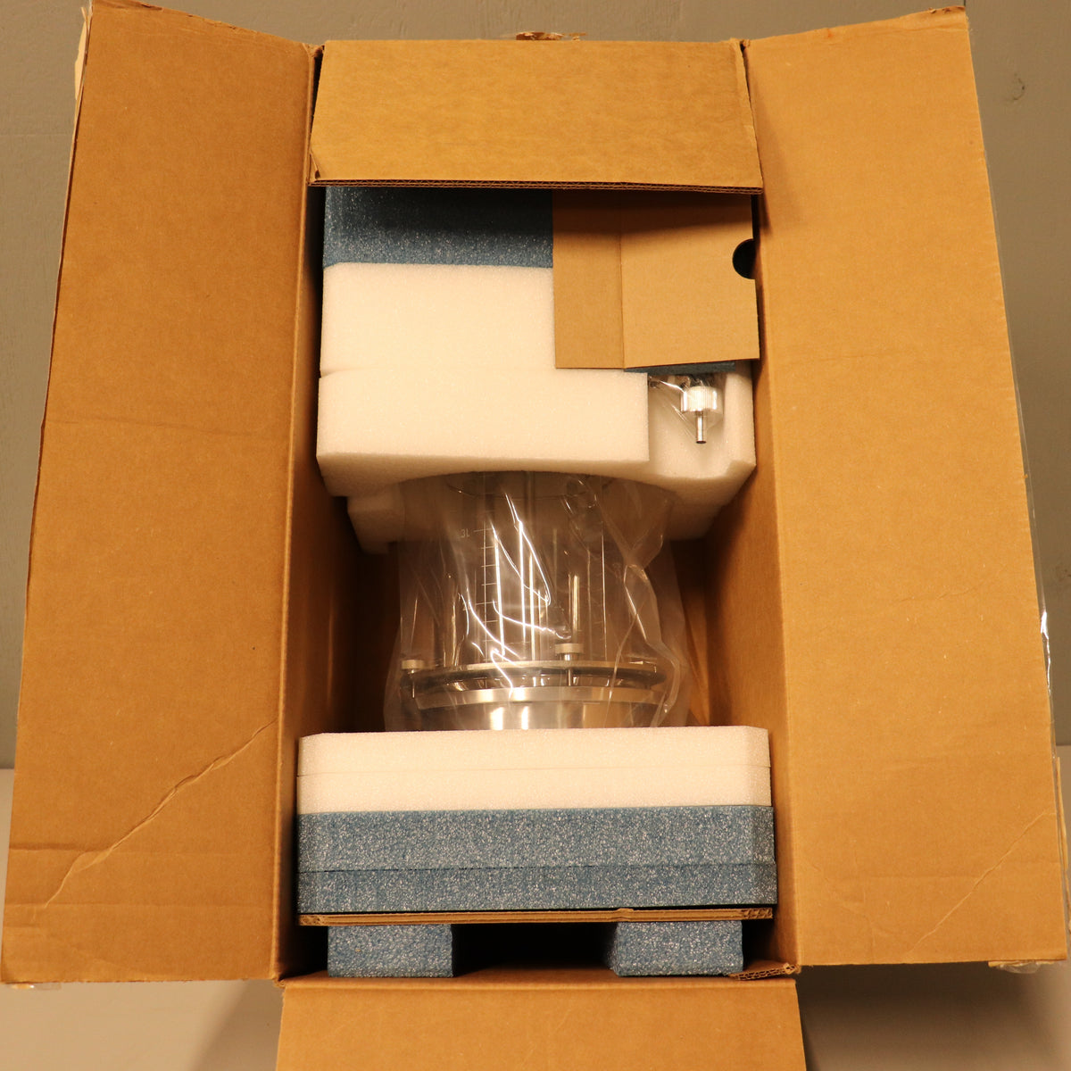 Eppendorf BioFlo 320 Glass Vessel Bioreactor 3L SS Dished Bottom M1379-1002