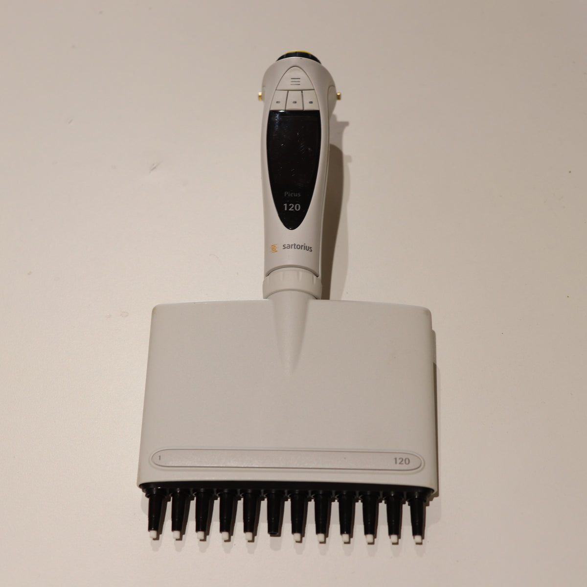 Sartorius Picus 120 Biohit Electronic 12-Channel Pipette 5-120uL