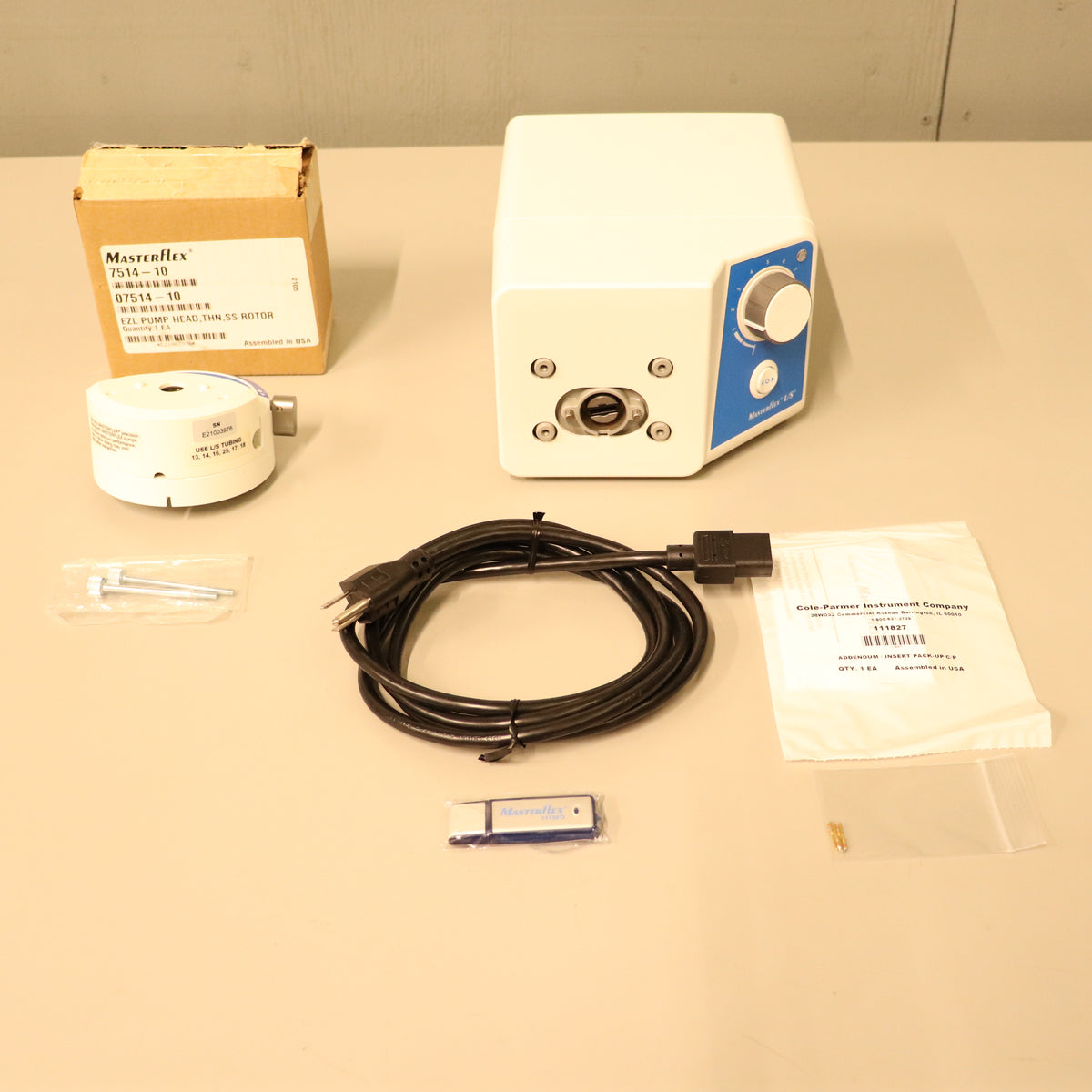 Cole-Parmer Masterflex 7555-00 L/S Analog Variable-Speed Pump Drive w/Head