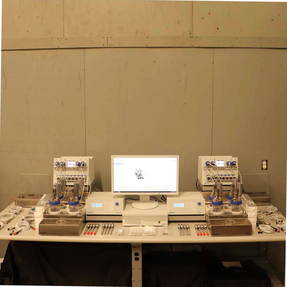 Eppendorf 8-Fold DASbox DASGIP Mini Bioreactor System
