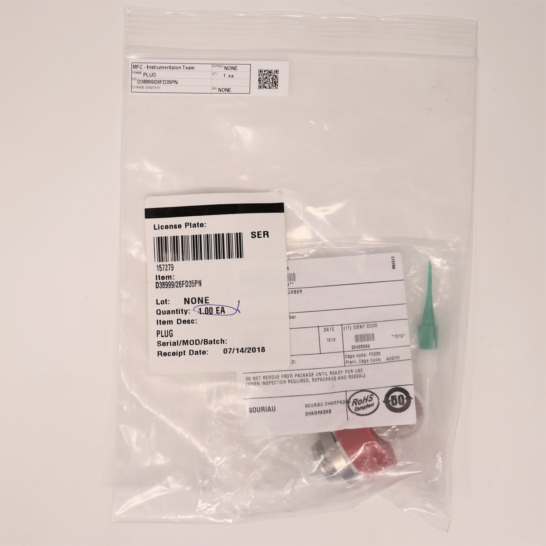 Souriau Circular MIL Spec Connector D38999/26FD35PN