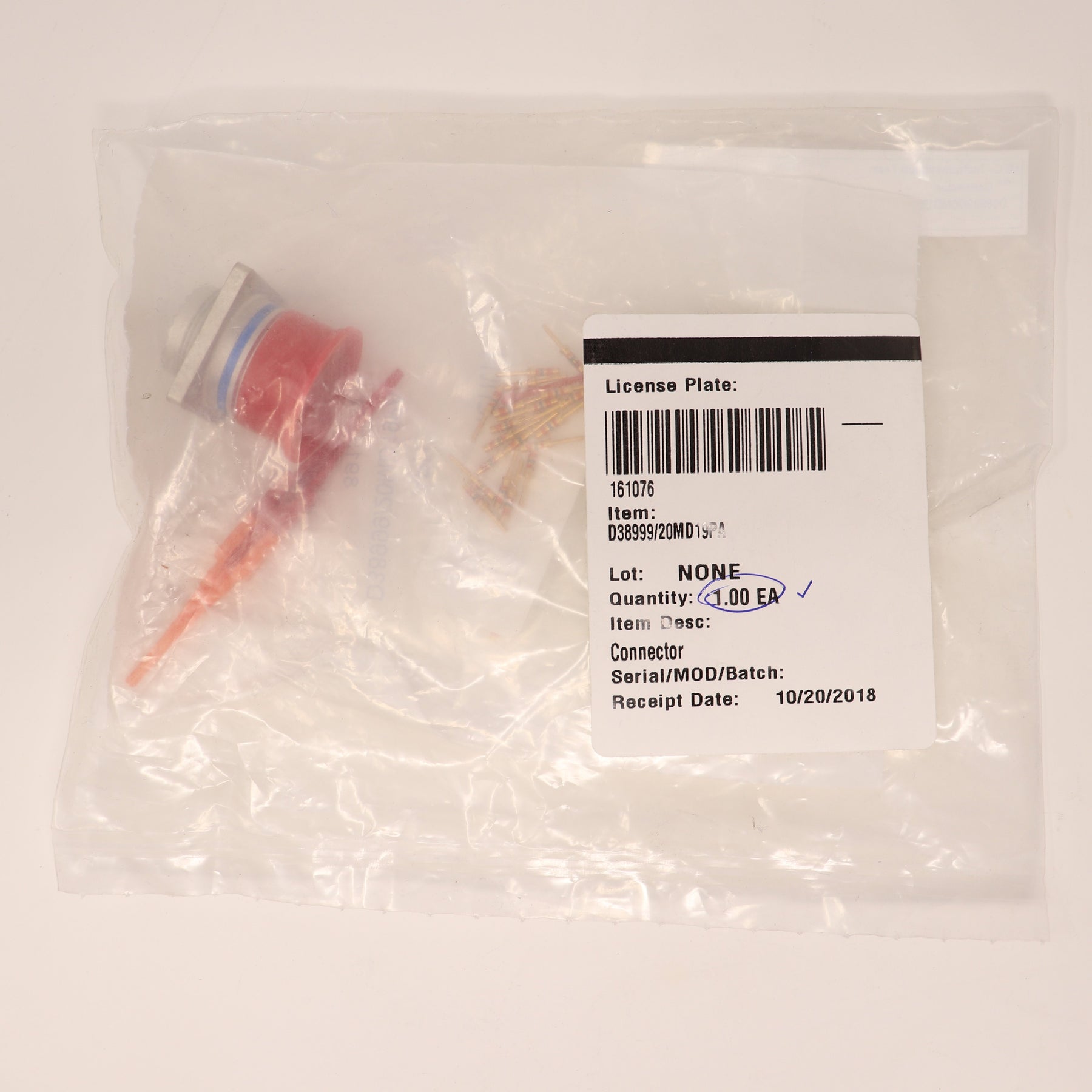 Amphenol Connector D38999/20MD19PA
