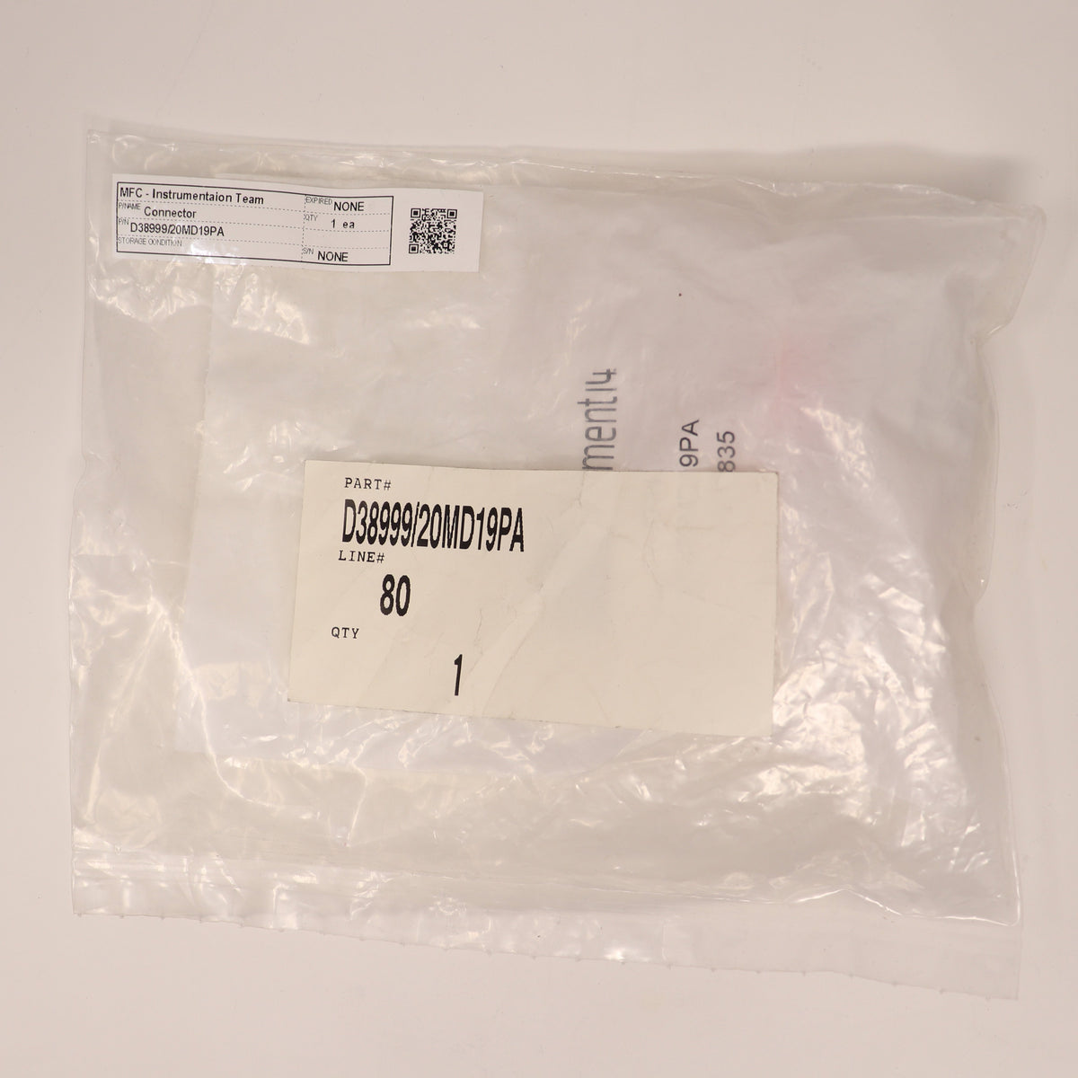 Amphenol Connector D38999/20MD19PA
