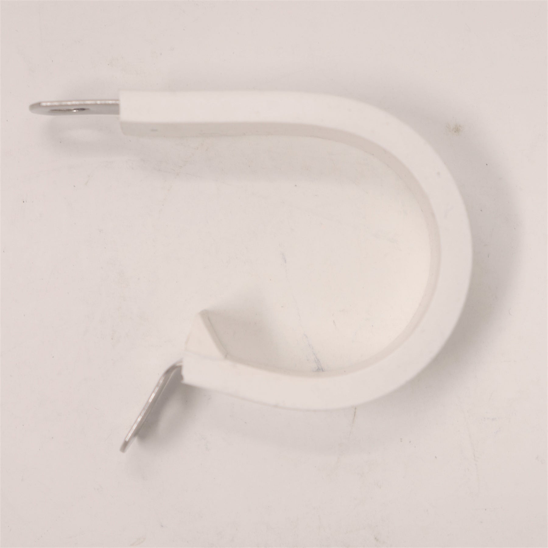 19-Pack JM Stainless Steel Covered P Clamp White AS21919WCH18