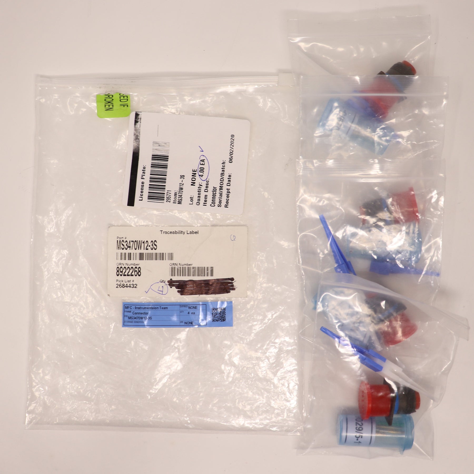 4 Pack Amphenol Circular MIL Spec Connector MS3470W12-3S