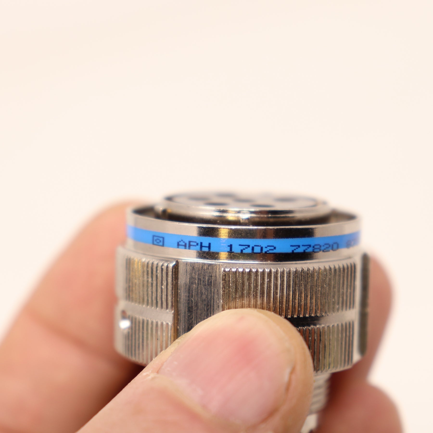Amphenol Circular MIL Spec Connector D38999/26FE6SN