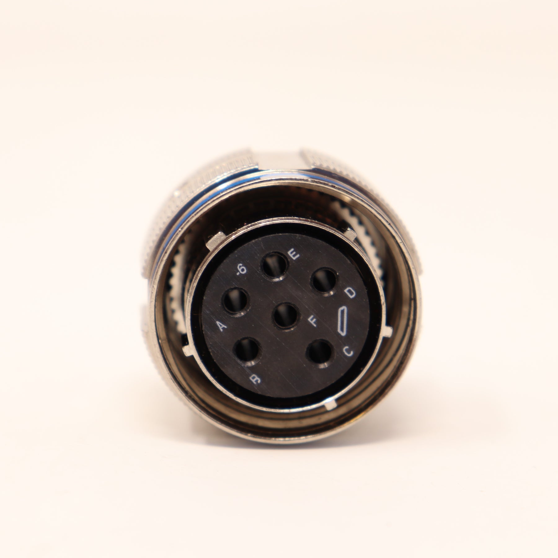 Amphenol Circular MIL Spec Connector D38999/26FE6SN