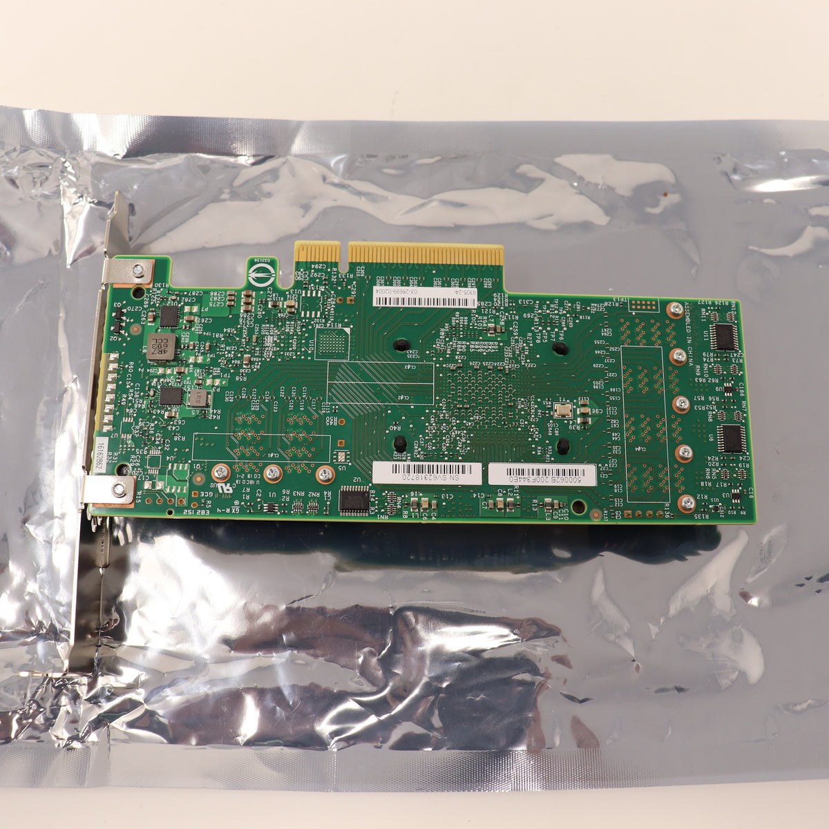 Broadcom LSI SAS 9305-24i 24-Port PCI-E 3.0 12Gb HBA Controller Card w CABLES
