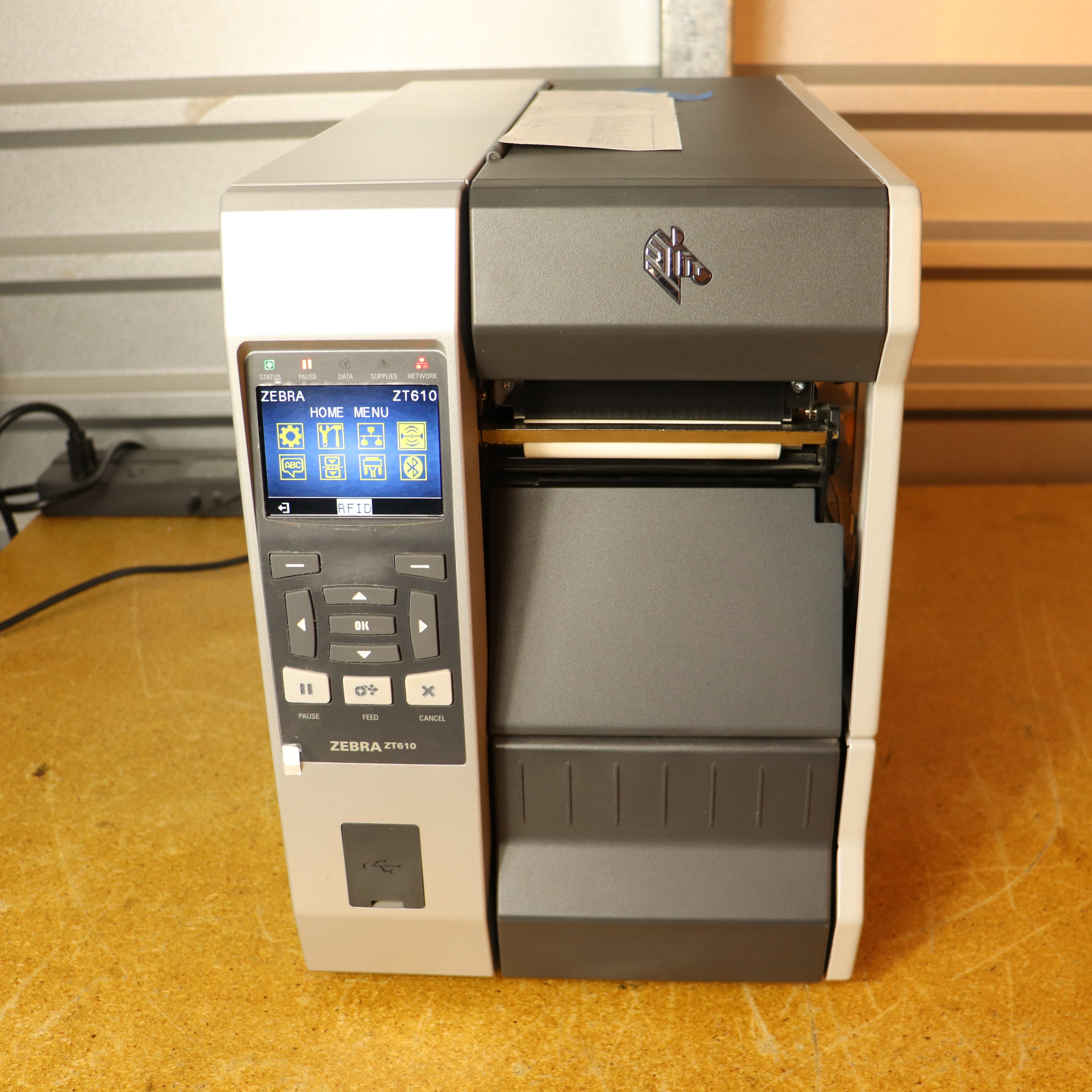 Zebra Industrial Thermal Label Printer Zt610 203dpi Zt61042 T010100z 6451