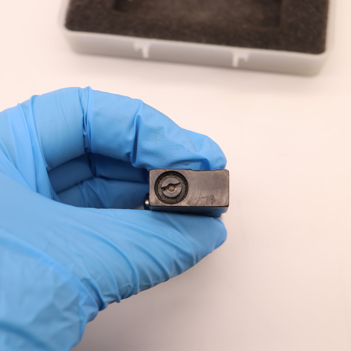 Dr. Schleuniger Pharmatron 8M Mechanical Tablet 20kp