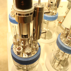 Eppendorf DASGIP 4-Fold Parallel PH4PO4ORD4L Bioreactor System with PC