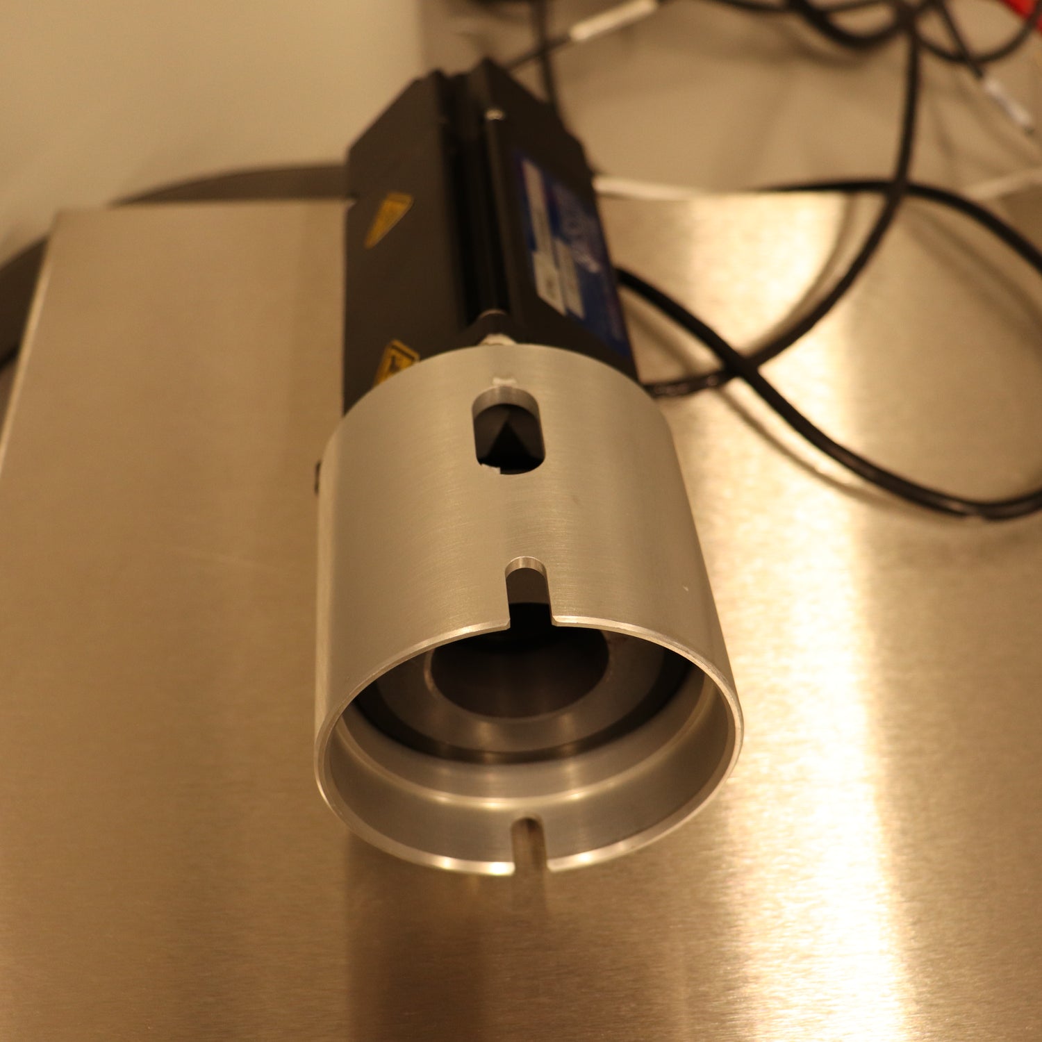 Bioflo Motor Eppendorf BioFlo 320 Bioprocess Control Station Fermenter Bioreactor