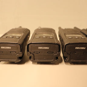 5x Motorola Two-Way Radio Walki  w/ 6-Place charging Station + Acc RMU2080d