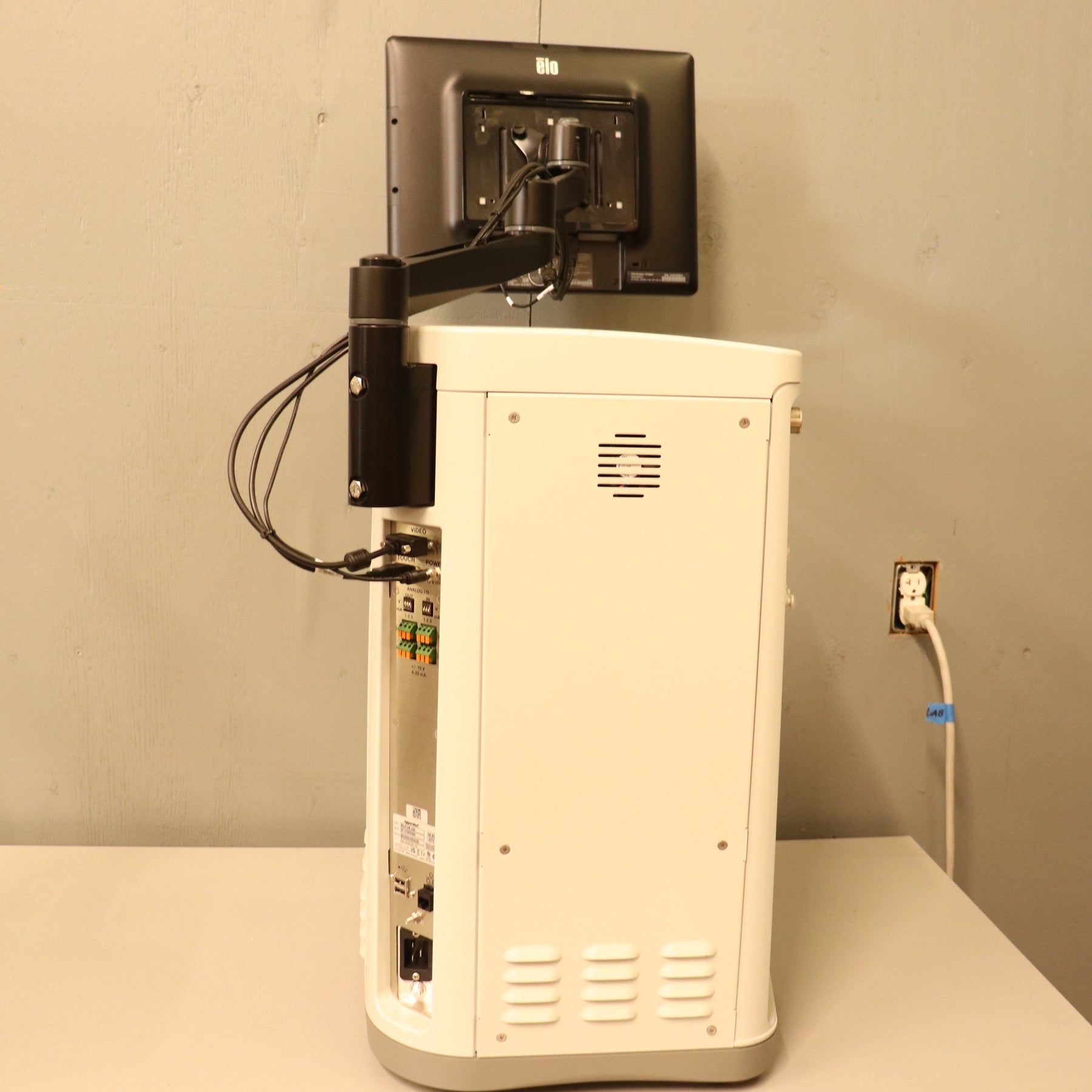Eppendorf BioFlo 320 Bioprocess Controller Bioreactor w/ 10L Vessel