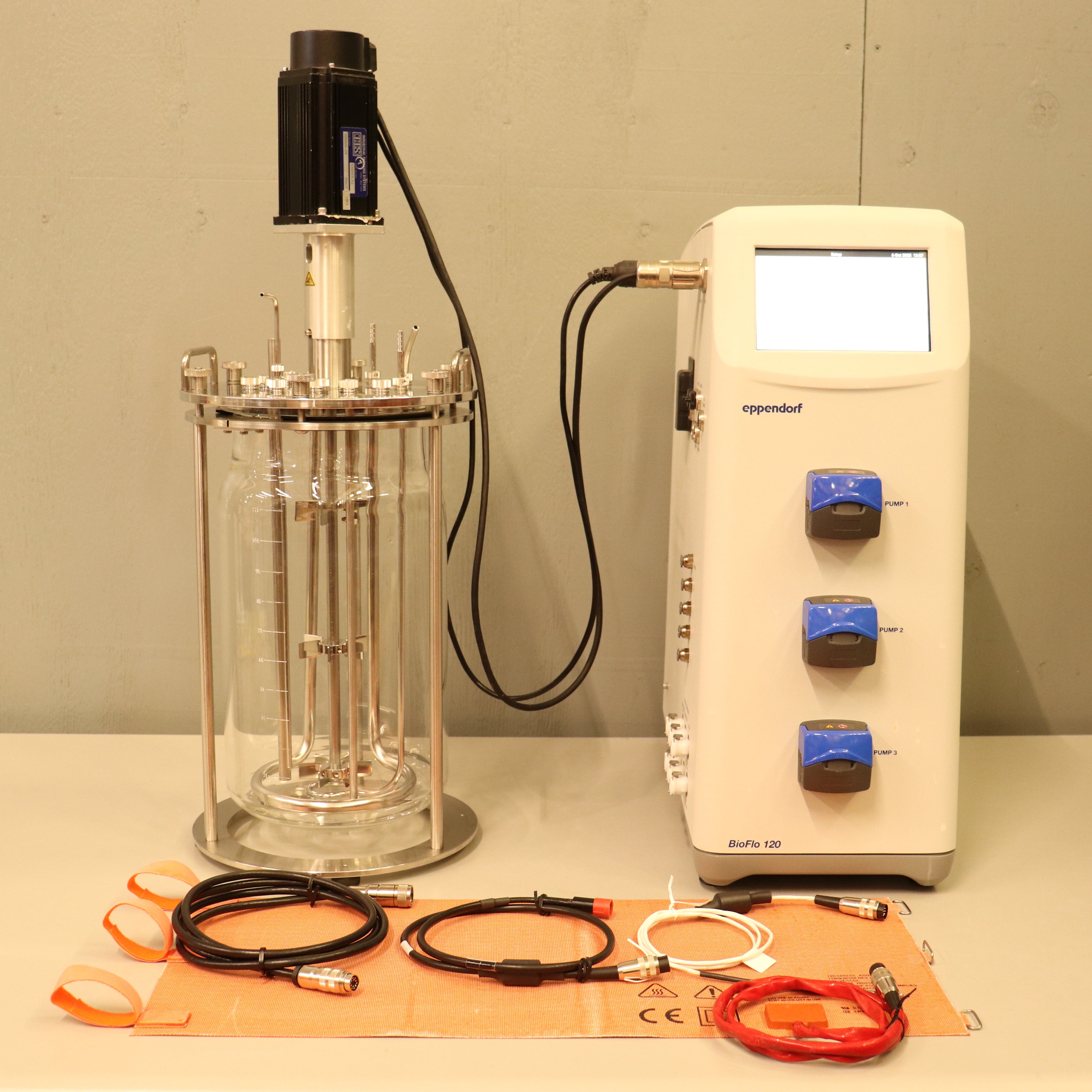 Bioflo Motor Eppendorf BioFlo 120 Bioreactor Fermenter System w/ 10L Vessel