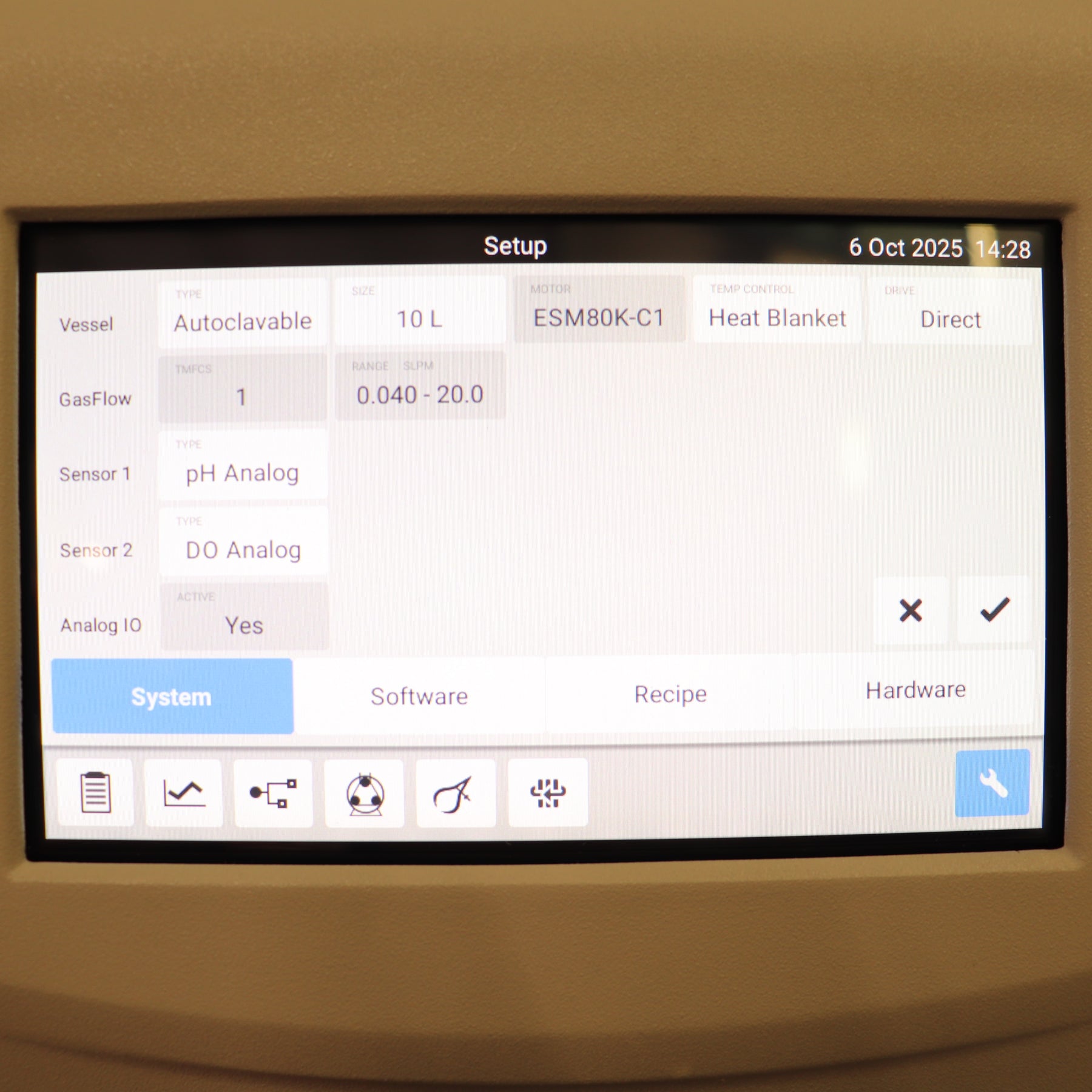 Eppendorf BioFlo 120 Bioreactor Fermenter System w/ 10L Vessel