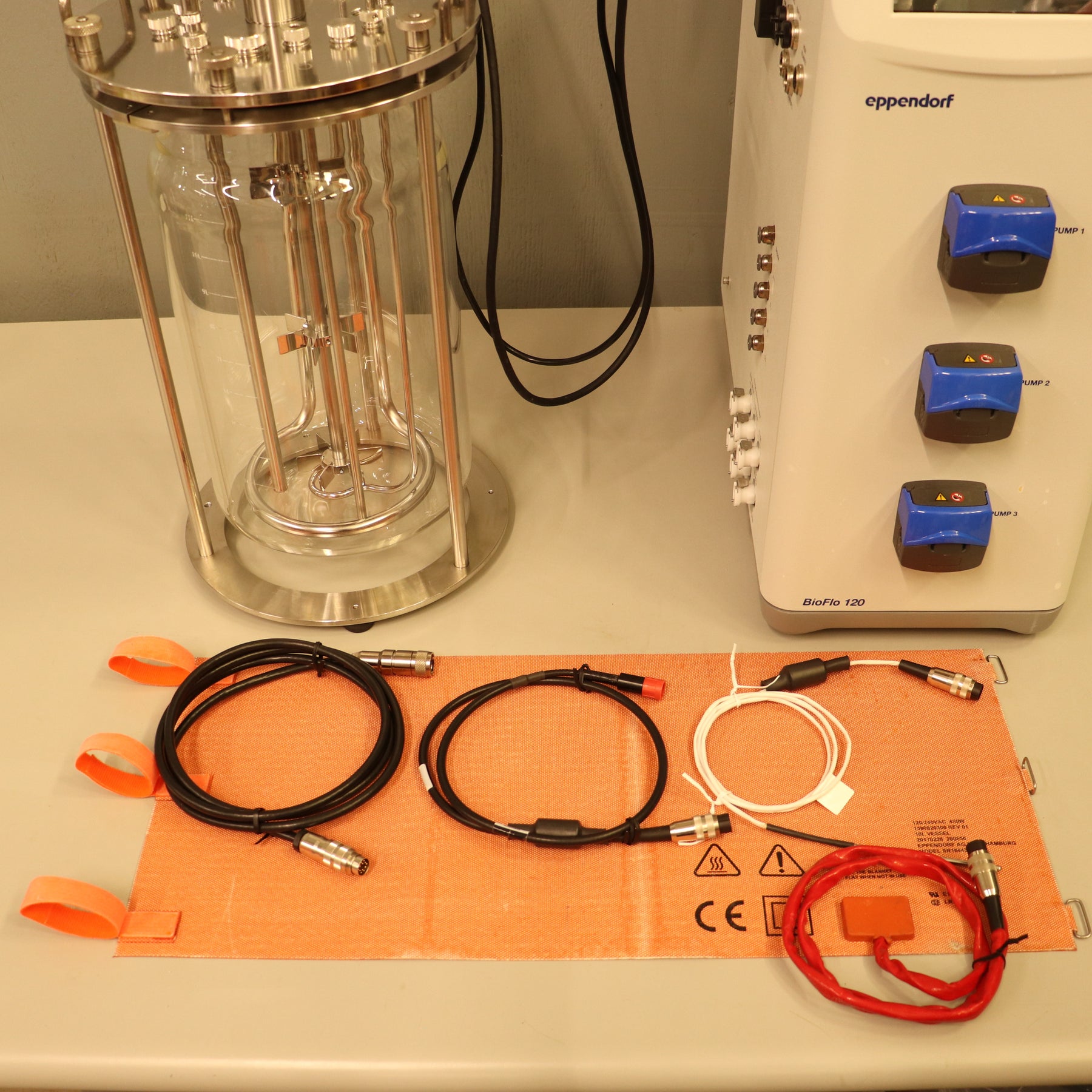 Eppendorf BioFlo 120 Bioreactor Fermenter System w/ 10L Vessel