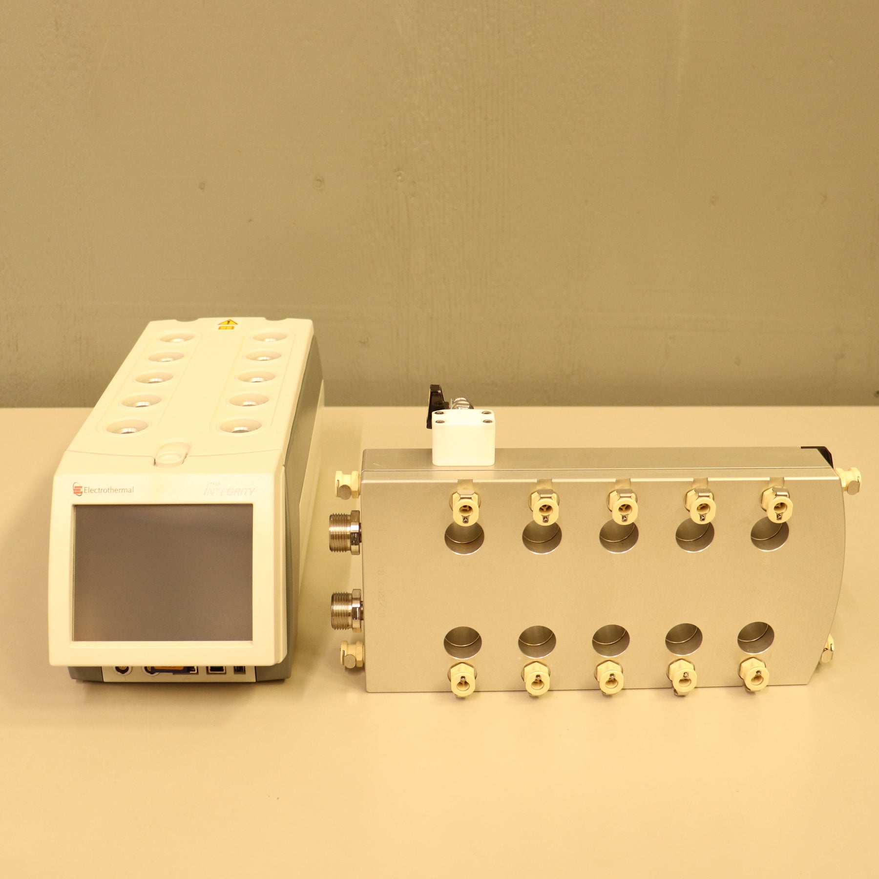 Cole Parmer/ Electrothermal Integrity 10 Reaction Station