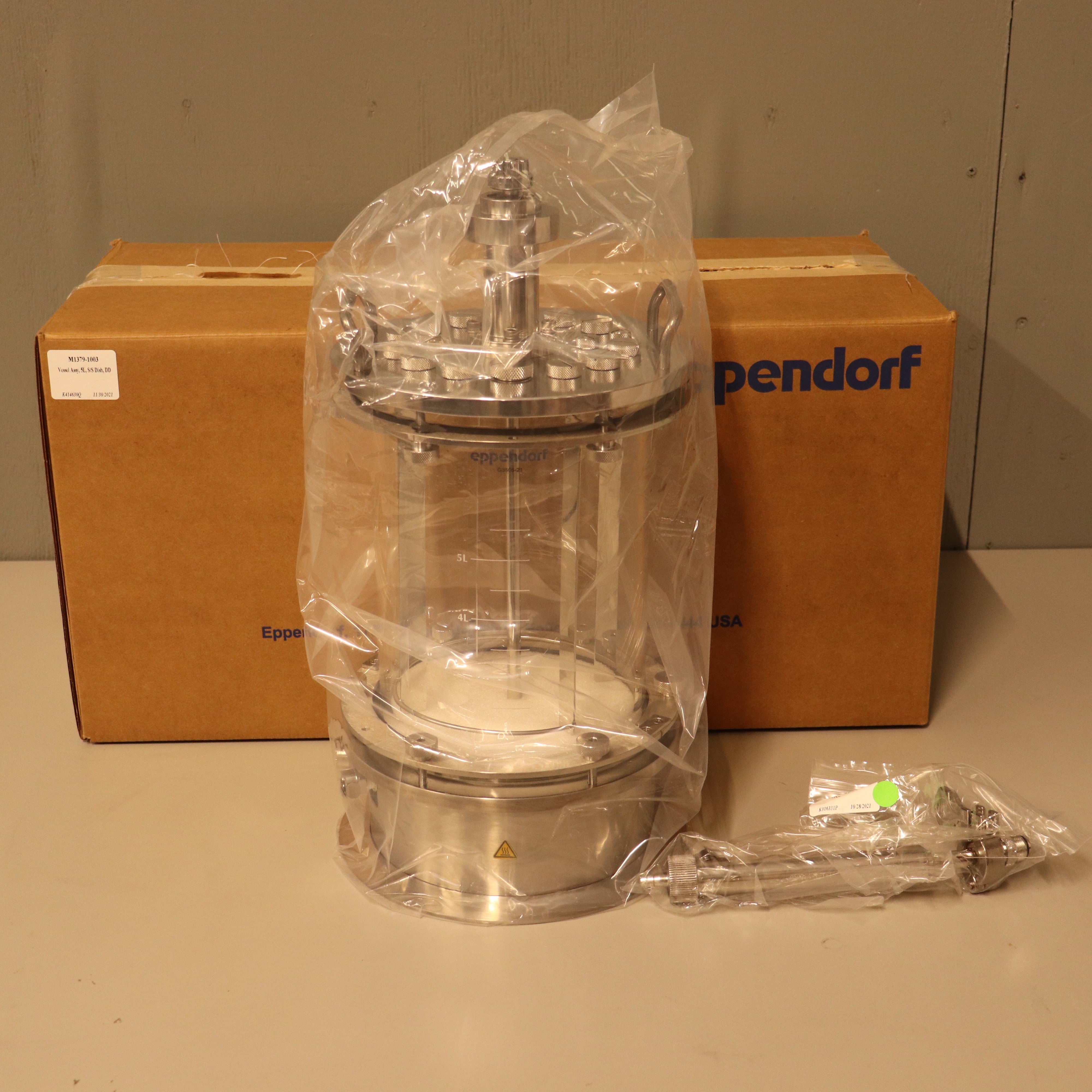 Eppendorf BioFlo 320 Glass Vessel Bioreactor 5L SS Dished Bottom M1379