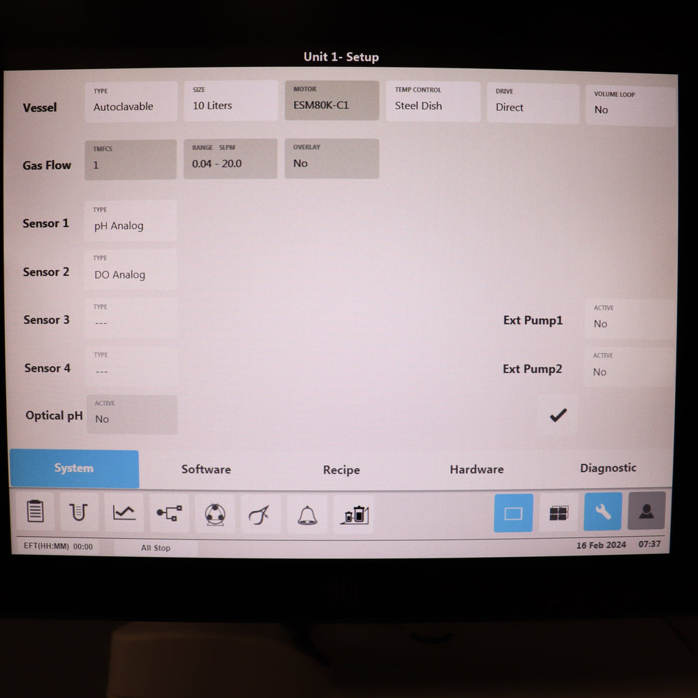Eppendorf BioFlo 320 Bioprocess Control Station Fermenter Bioreactor