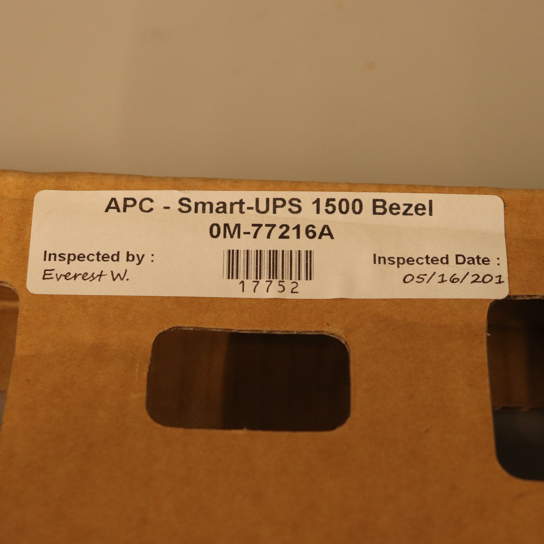 APC 0M-77216A Smart UPS 1500 Front Bezel Face Plate Cover