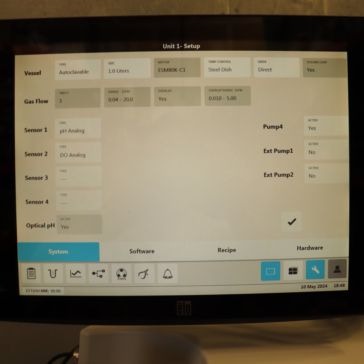 Eppendorf BioFlo 320 Bioprocess Control Station Fermenter Bioreactor