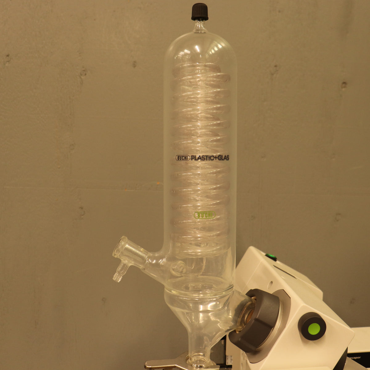 Buchi R 300 Pro BUCHI R-300 EL Rotavapor w/ I-300 Pro, F-305 Chiller & Condenser