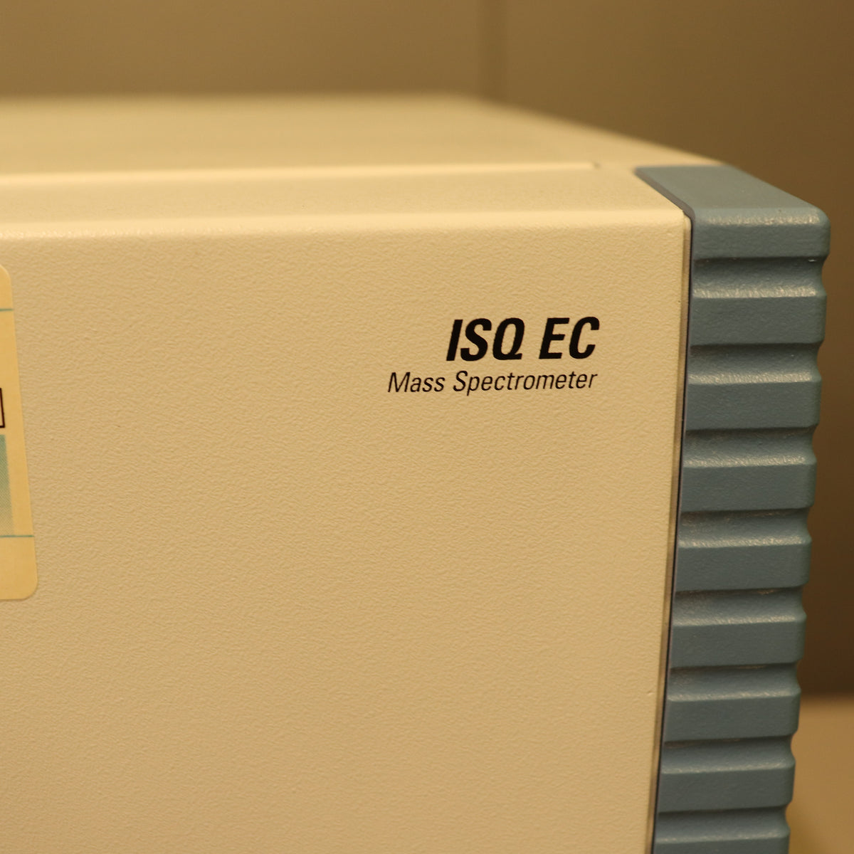 Thermo ISQ EC Single Quad Mass Spectrometer MS w/ Edwards RV8 Vacuum Pump