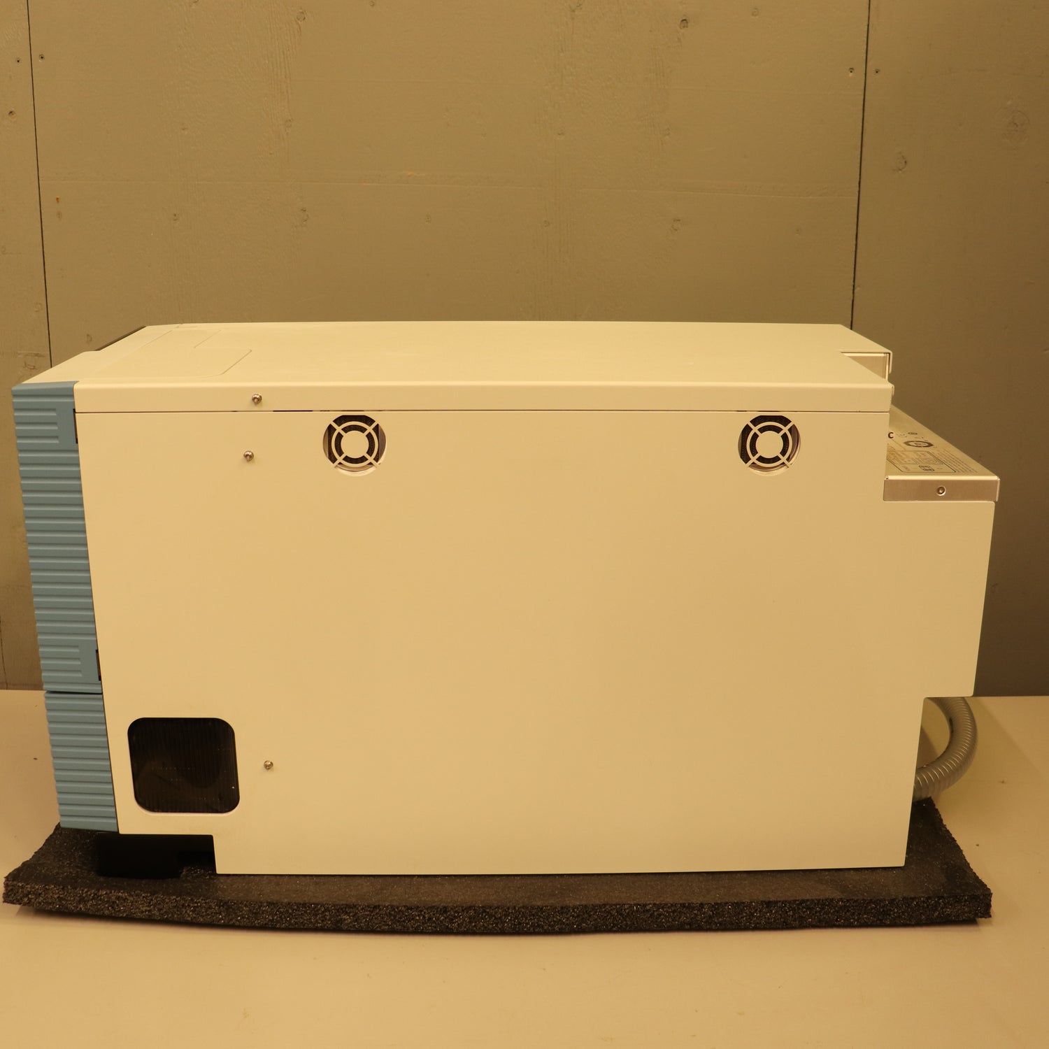 Thermo ISQ EC Single Quad Mass Spectrometer MS w/ Edwards RV8 Vacuum P