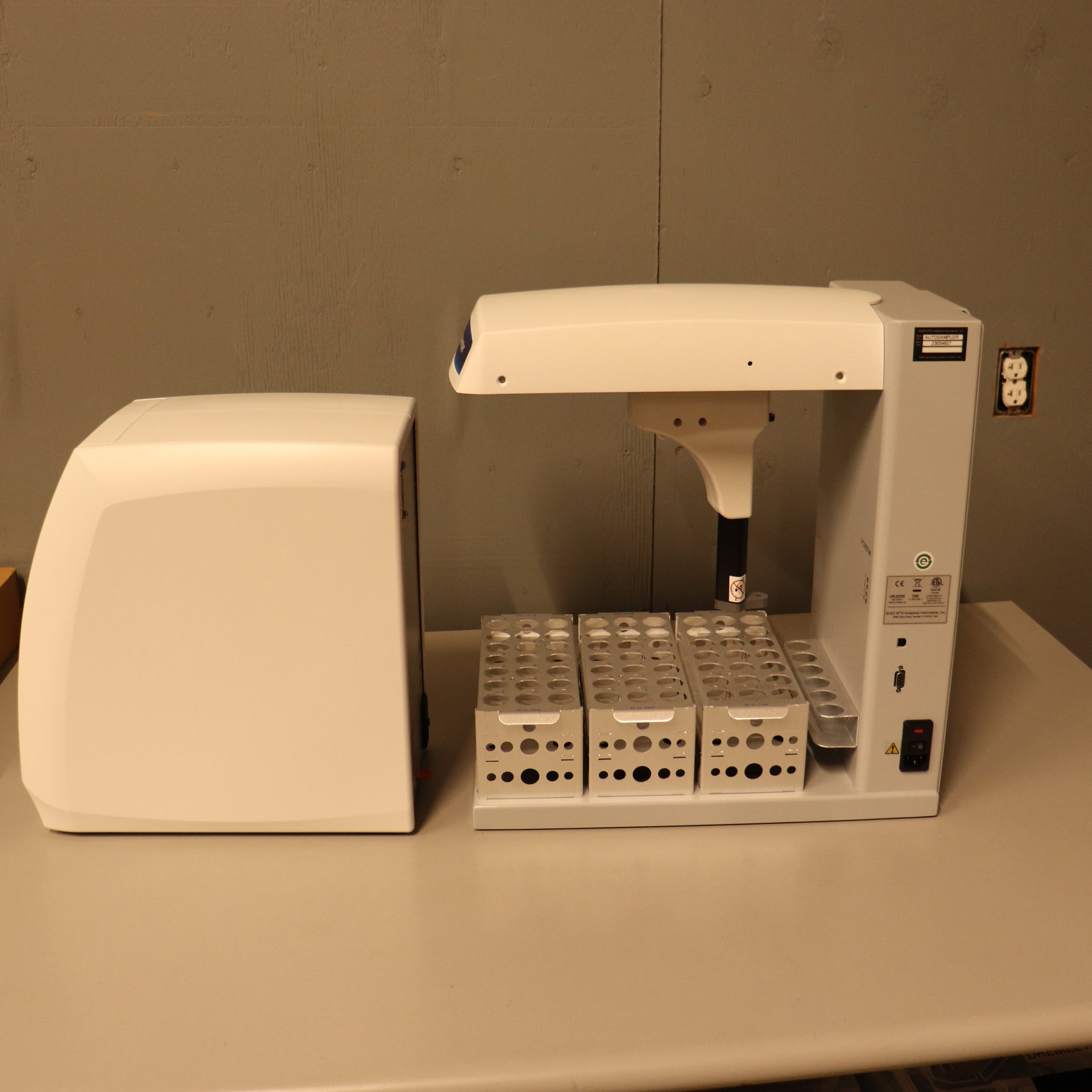Veolia Suez GE Sievers M9 Lab TOC Analyzer with Autosampler