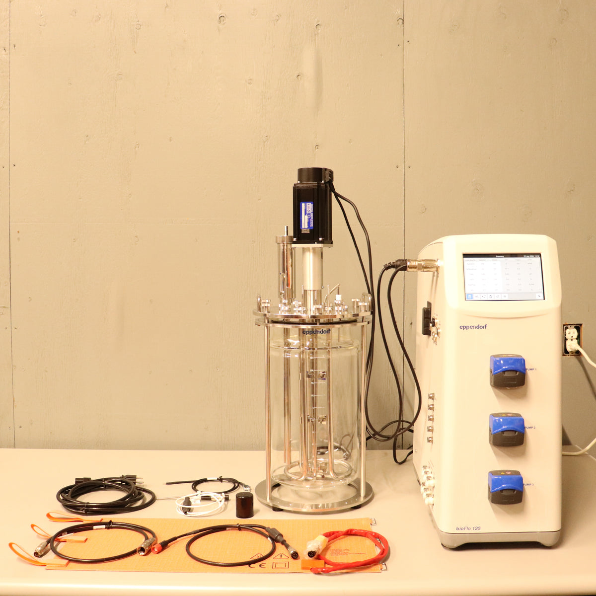 Eppendorf BioFlo 120 Bioreactor Fermenter System w/ 10L Vessel