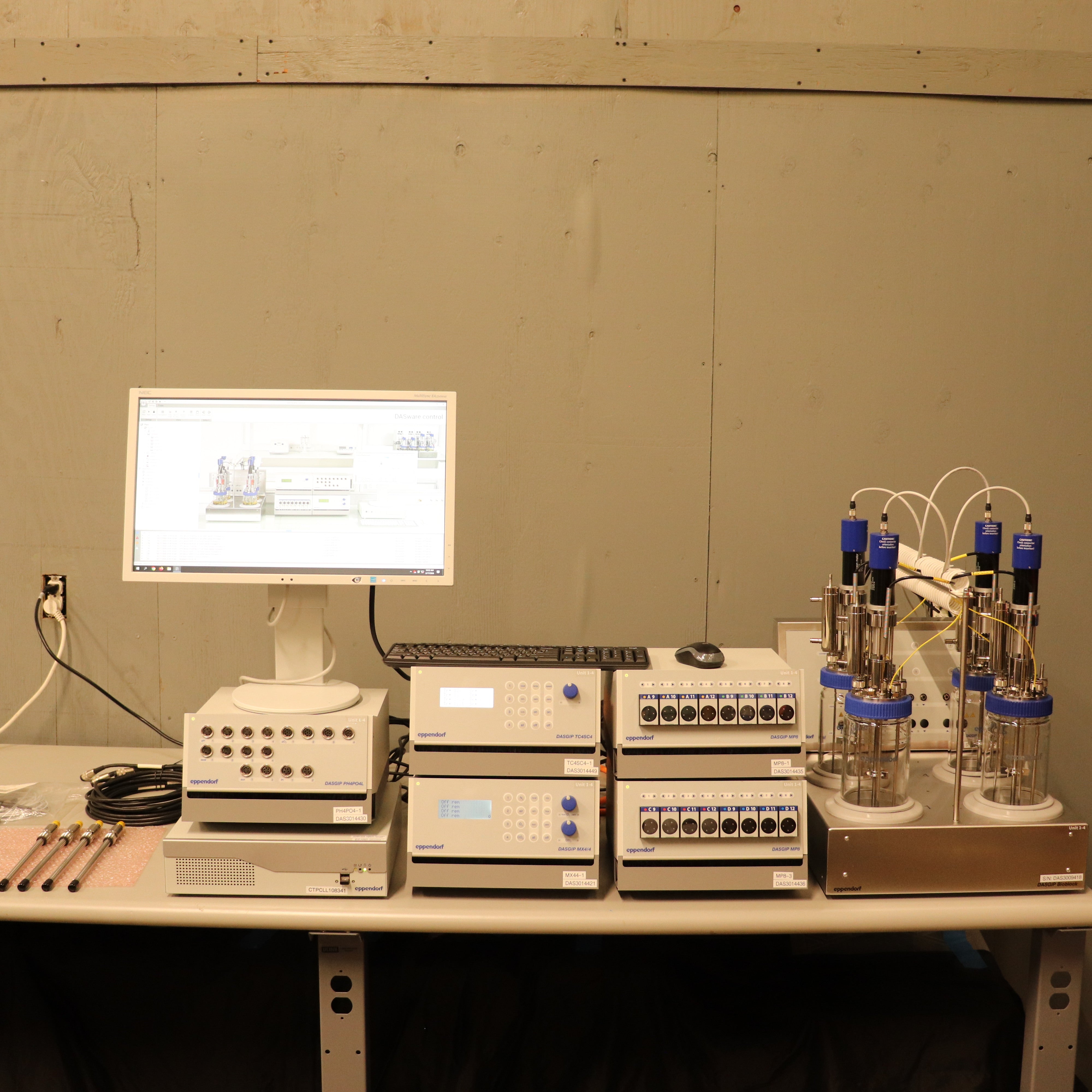 Eppendorf DASGIP 4-Fold Parallel Bioreactor System with Process Comput