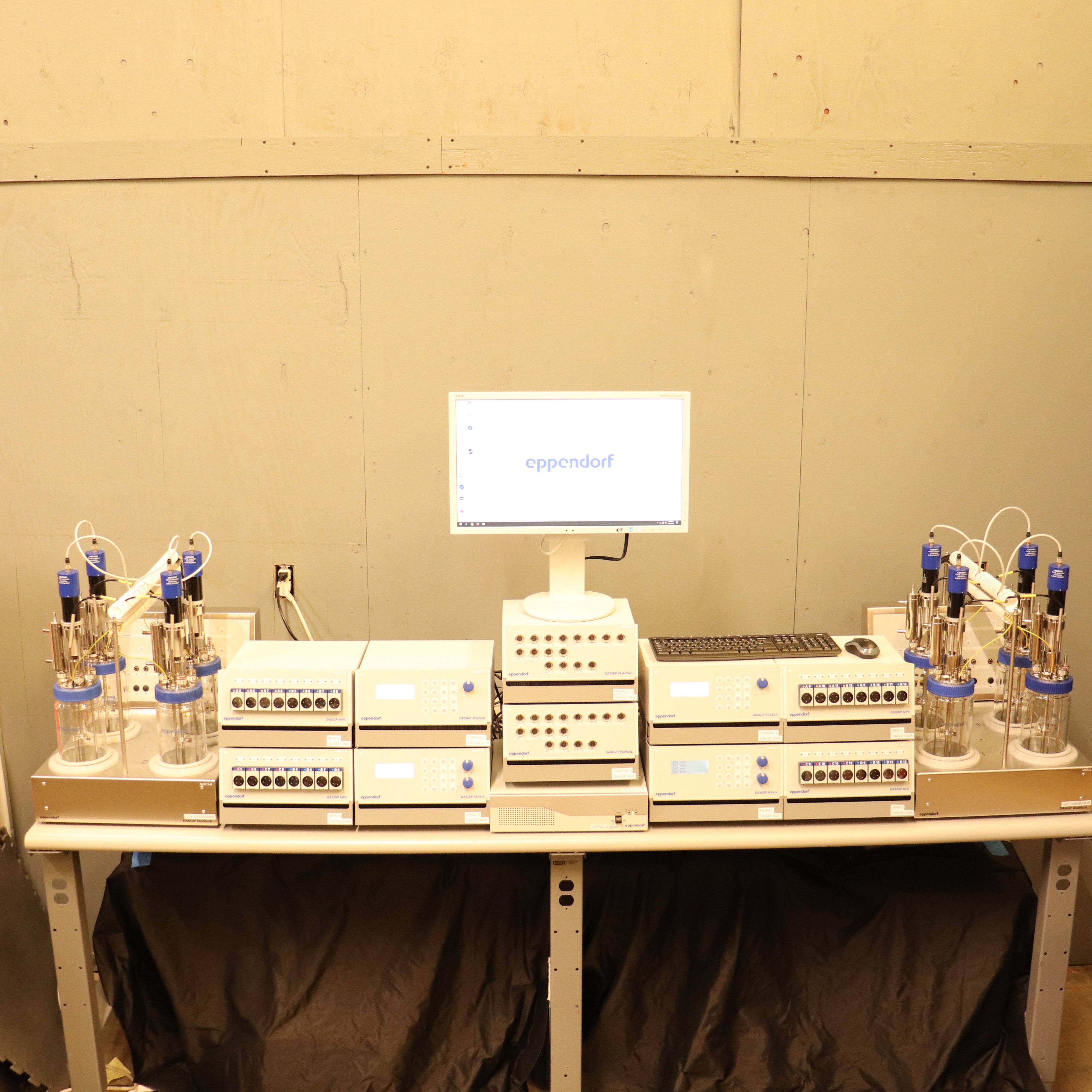 Eppendorf DASGIP 8-Fold Parallel Bioreactor System with Process Comput