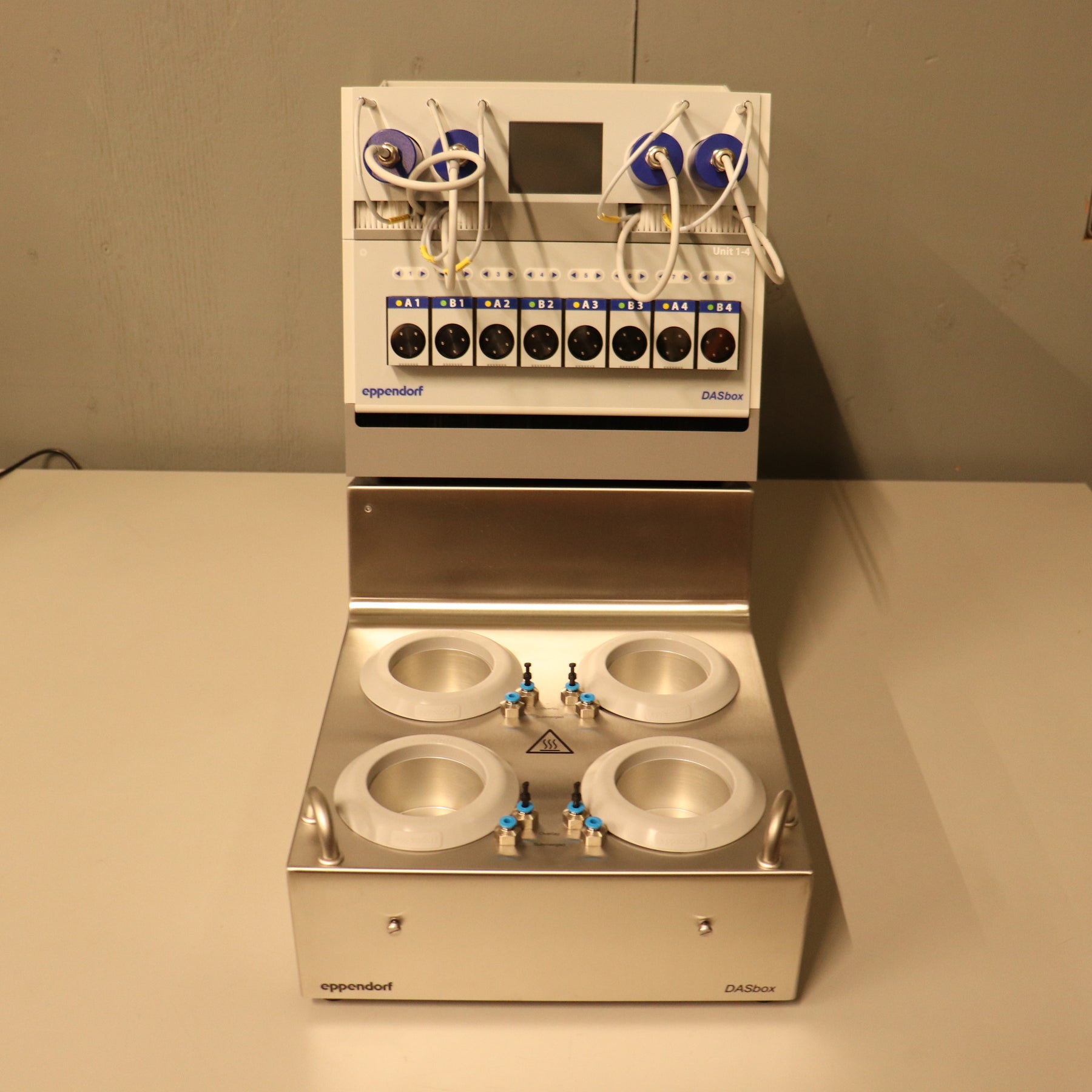 Eppendorf DASbox DASGIP Mini Bioreactor System