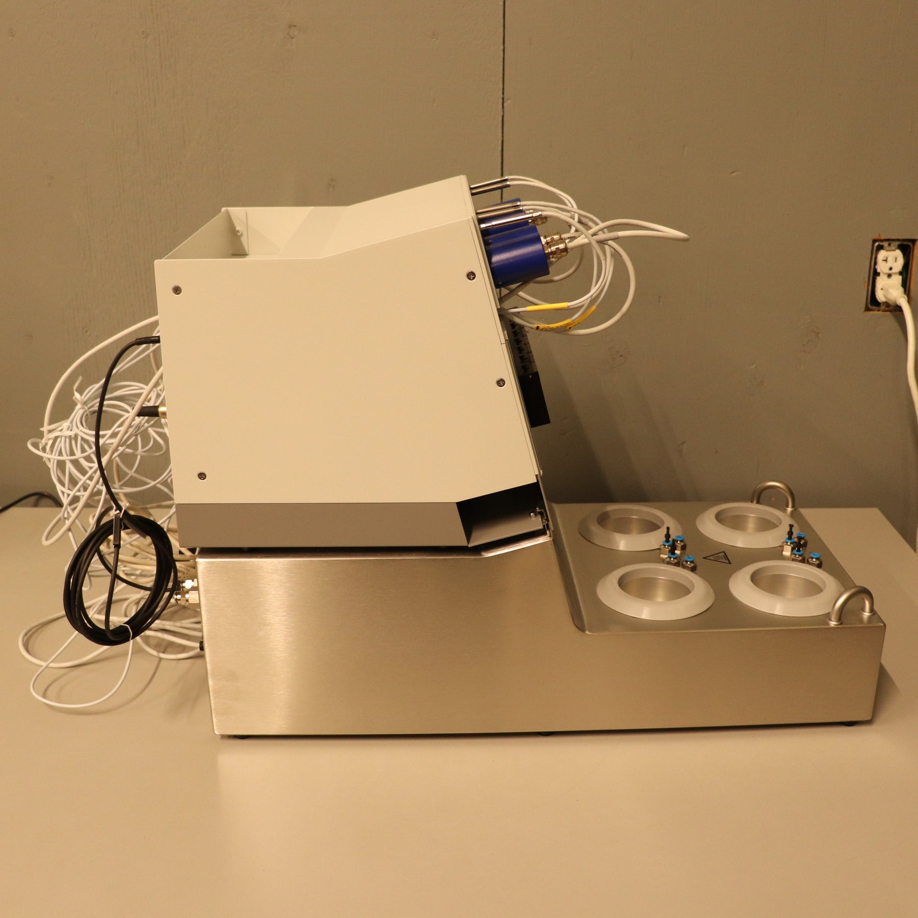 Eppendorf DASbox DASGIP Mini Bioreactor System