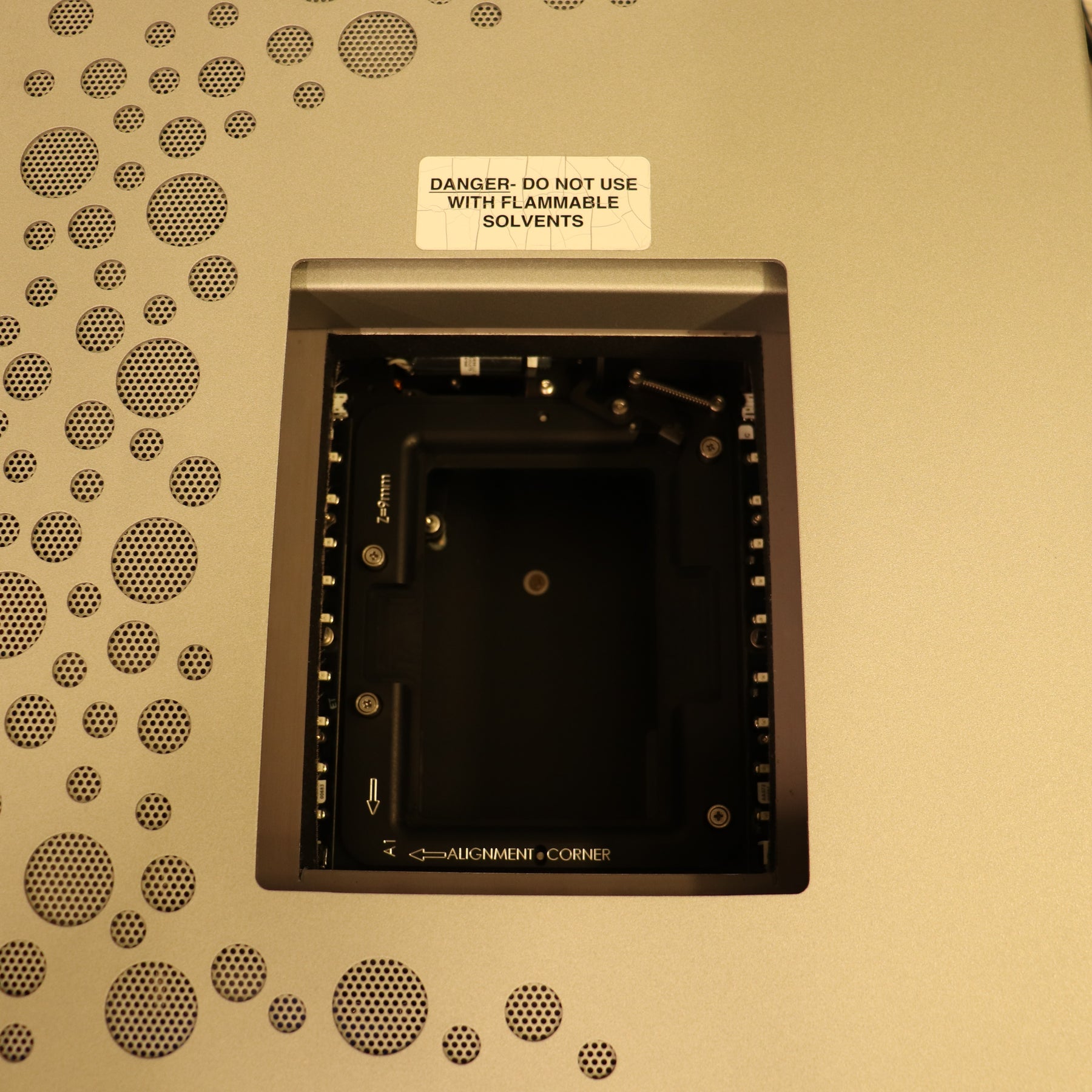 Wyatt DLS Dynamic Light Scattering DynaPro PlateReader III WPR3-01