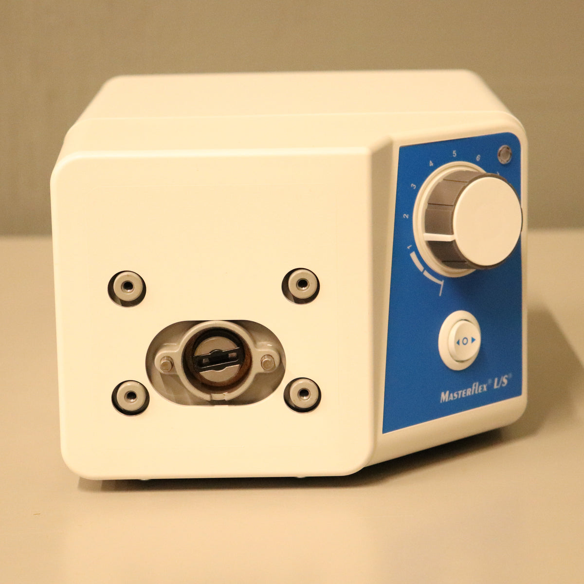 Cole-Parmer Masterflex 7555-00  L/S Analog Variable-Speed Pump Drive w/Head