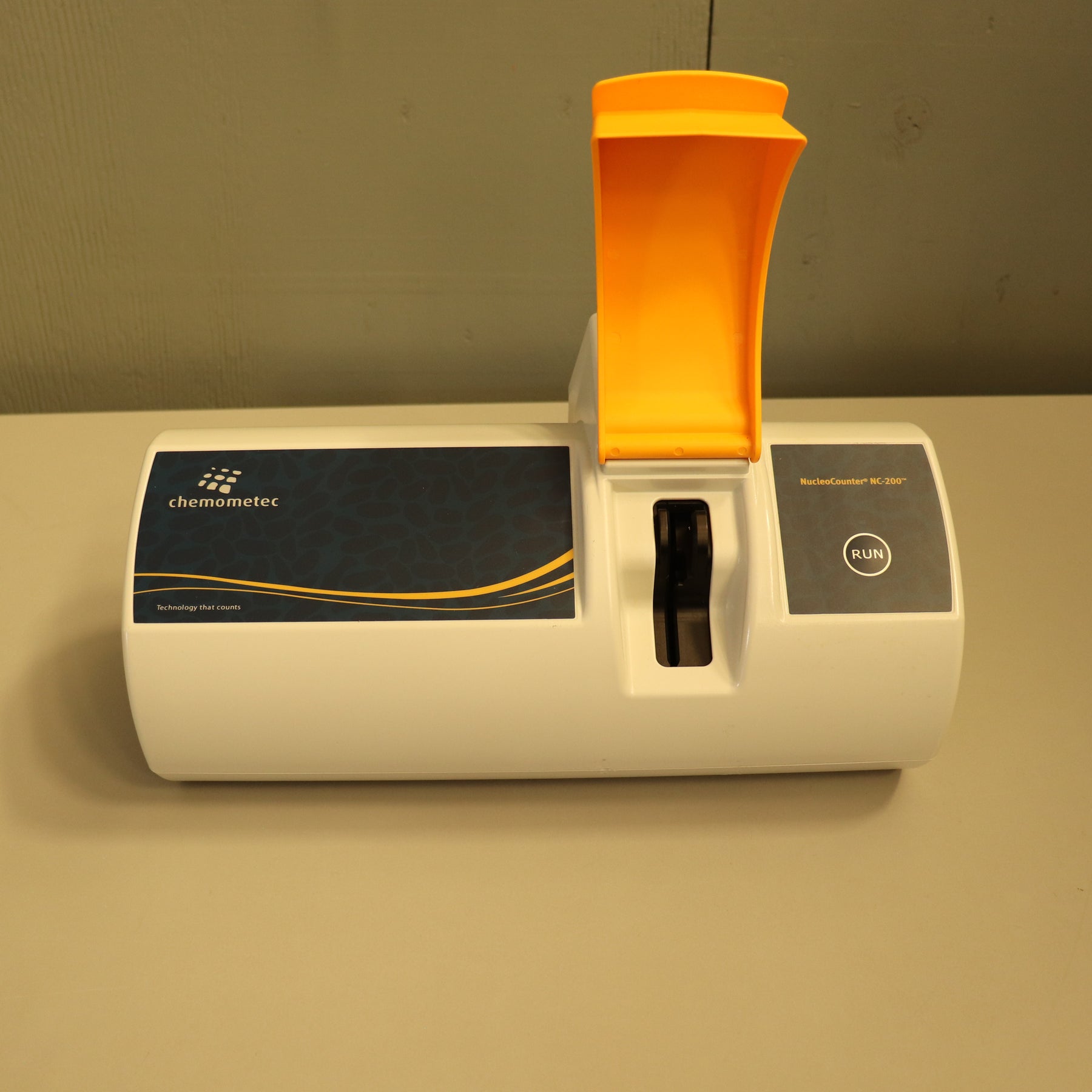 ChemoMetec NucleoCounter NC-200 Automated Cell Counter 900-0201
