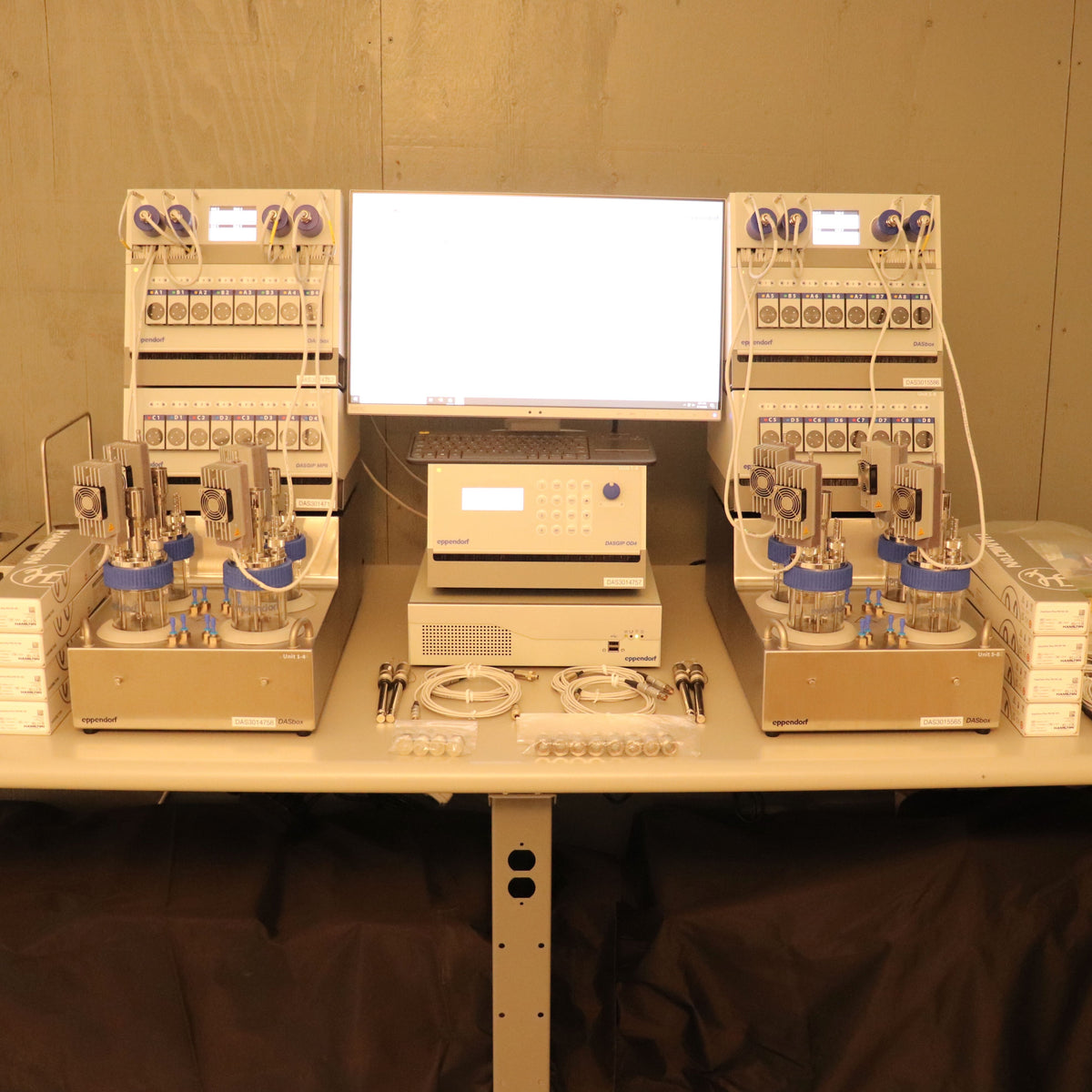 Eppendorf 8-Fold DASbox DASGIP Mini Bioreactor System
