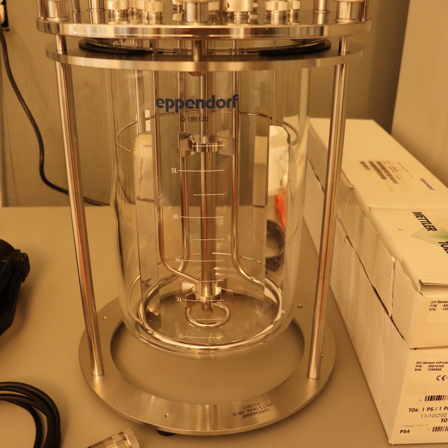 Eppendorf BioFlo 120 Advanced Bioreactor Fermenter System w/ 5L Vessel