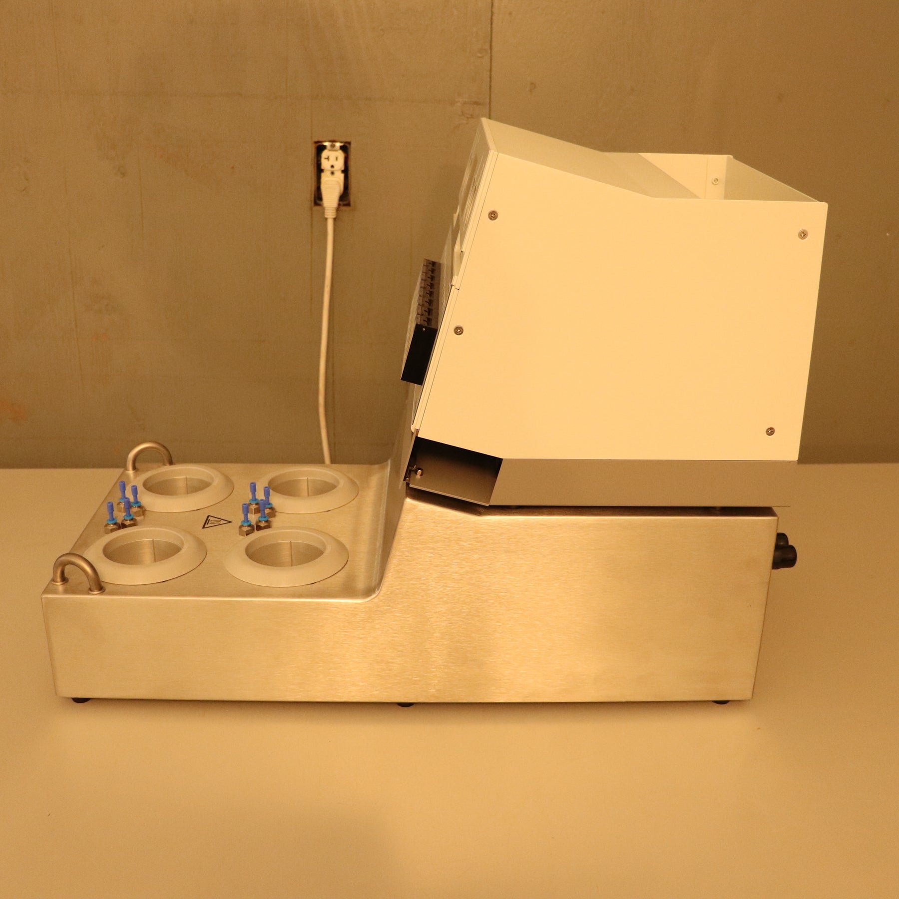 Eppendorf DASbox DASGIP 4-Fold Mini Bioreactor System