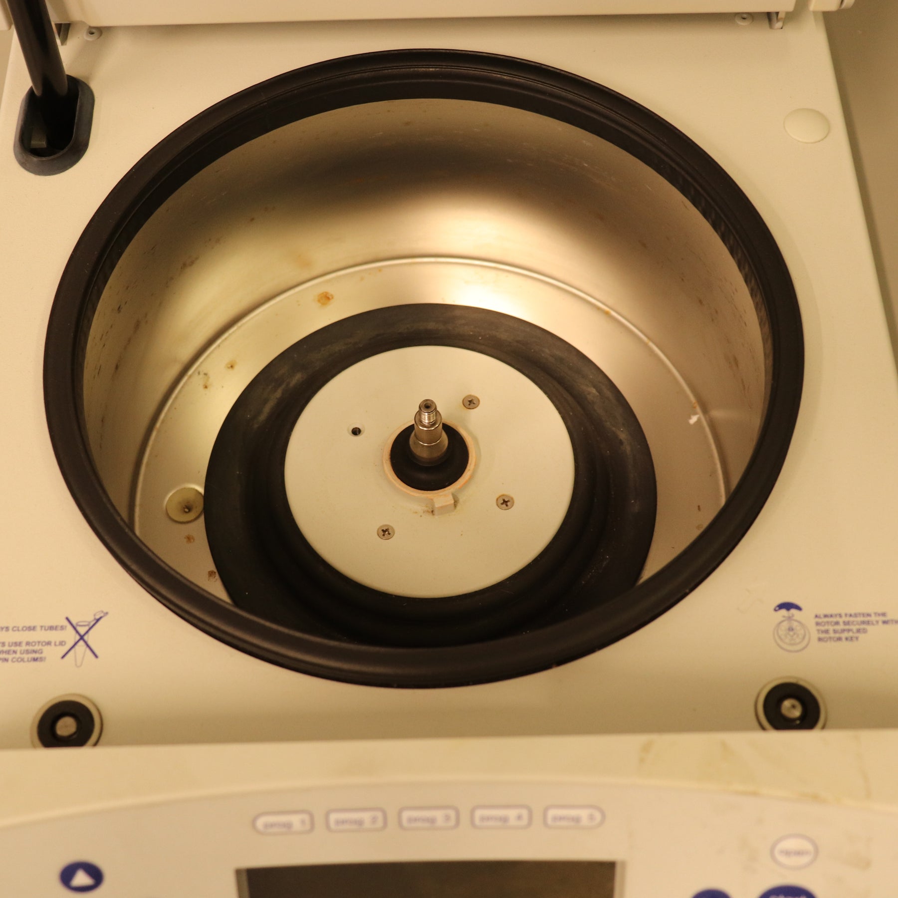 Eppendorf 5430R Refrigerated Centrifuge