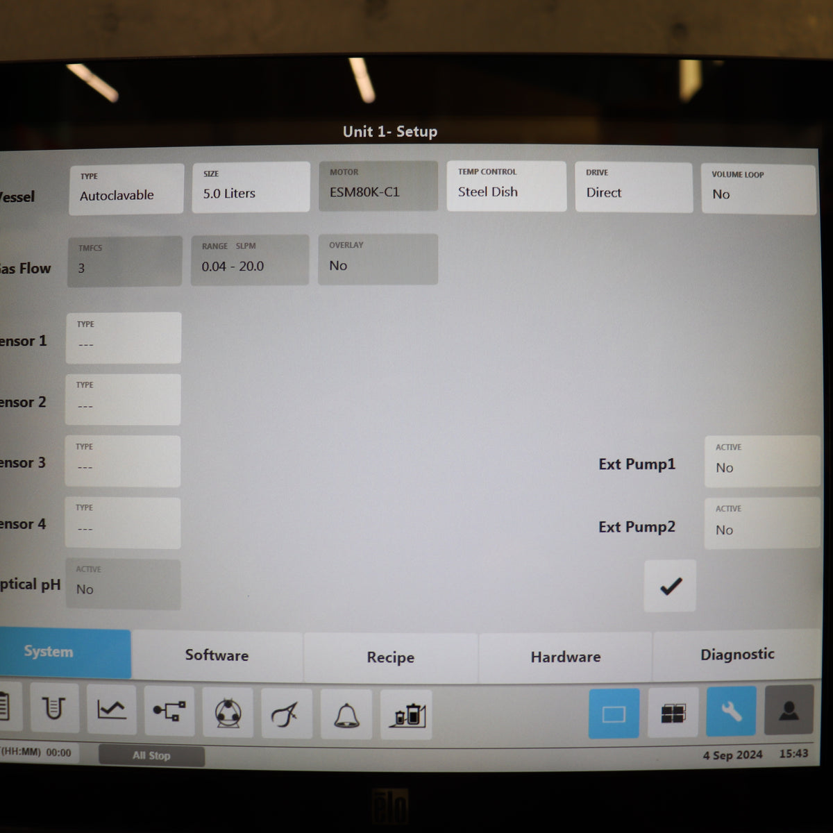 Eppendorf BioFlo 320 Bioprocess Control Station Fermenter Bioreactor w