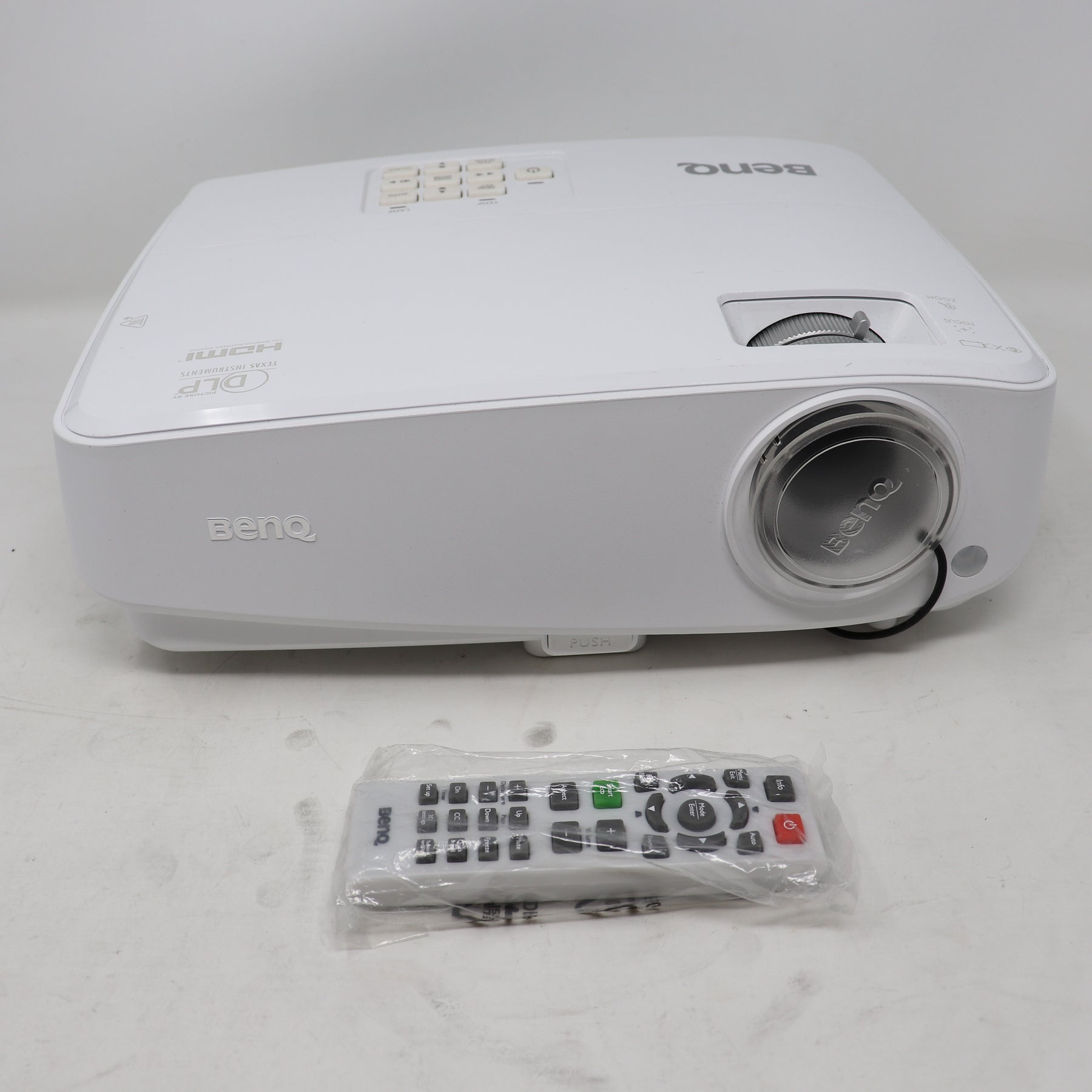 BenQ HD Projector ONLY 7 LAMP HRS MX528E