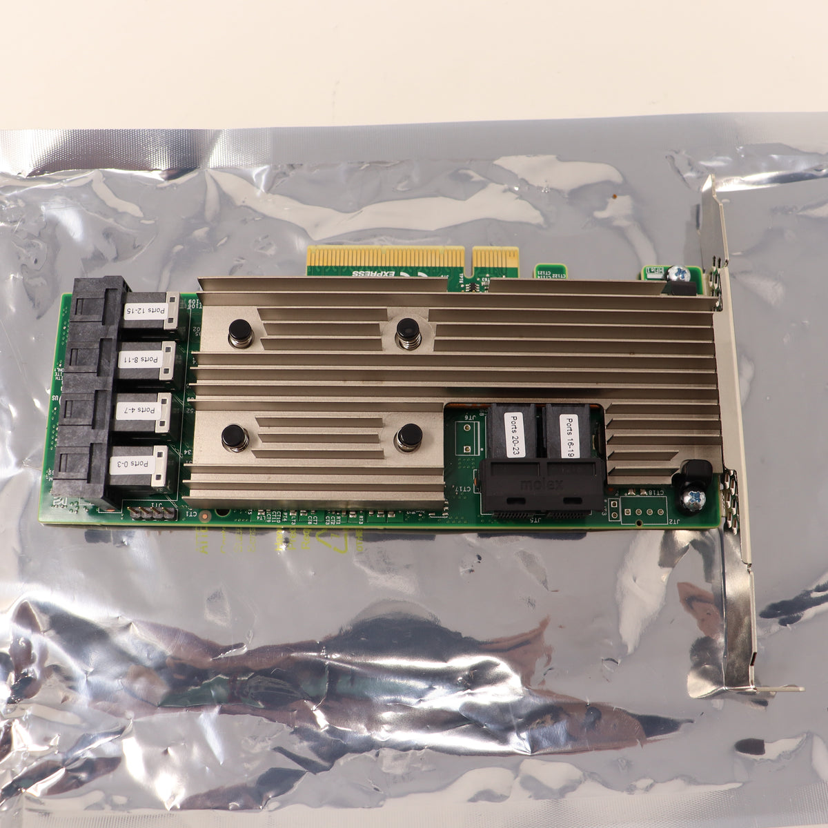 Broadcom LSI SAS 9305-24i 24-Port PCI-E 3.0 12Gb HBA Controller Card w CABLES